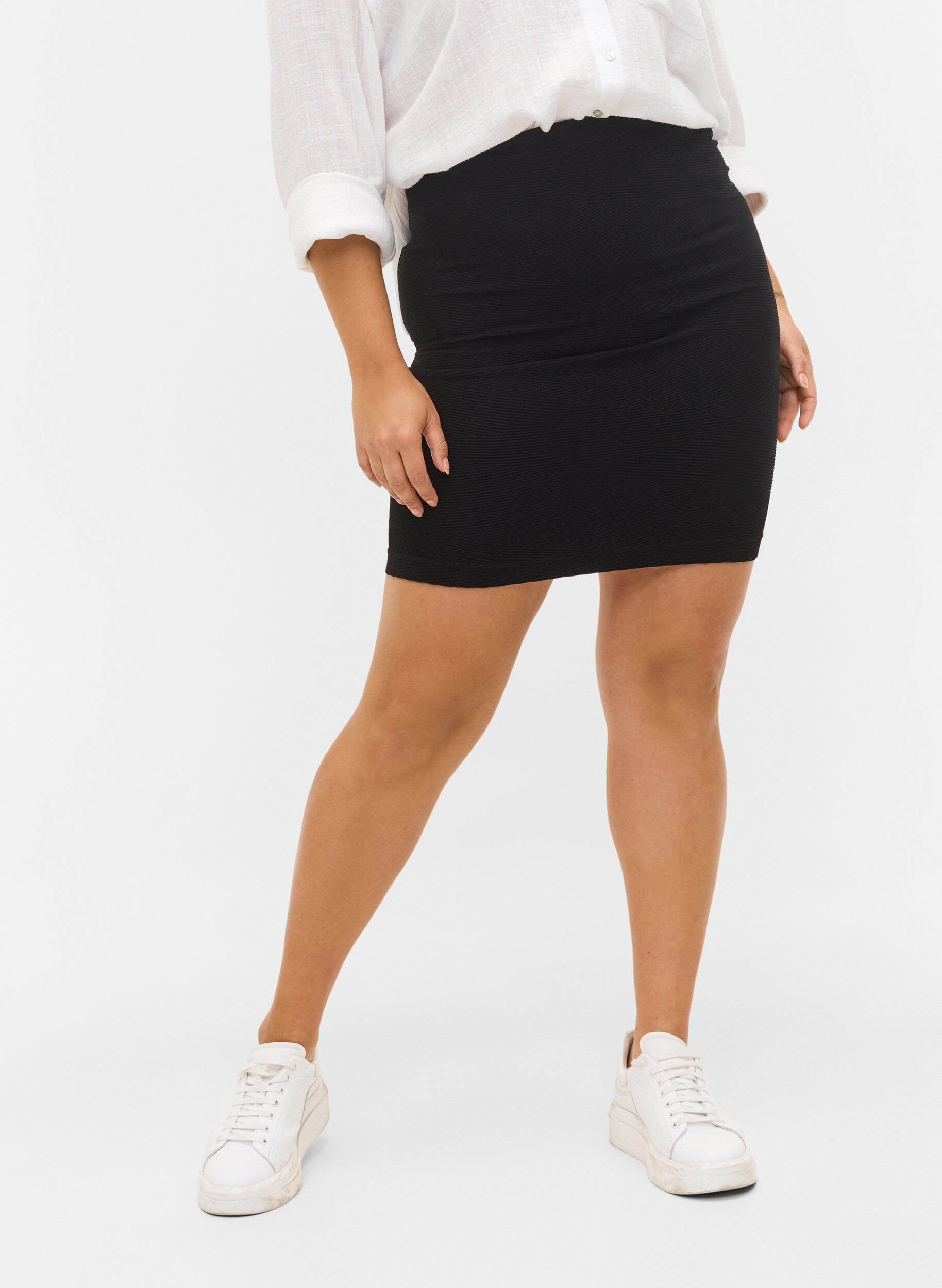Zizzifashion Close-fitting seamless skirt, Black, Model image number 3