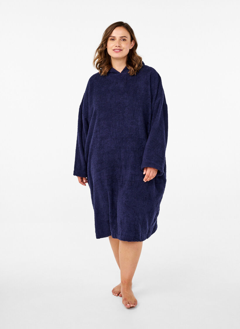 Terry poncho with hood, Navy Blazer, Model image number 2