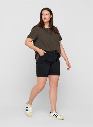 Short-sleeved blouse with a v-neck and embroidery, Khaki As sample, Model image number 2