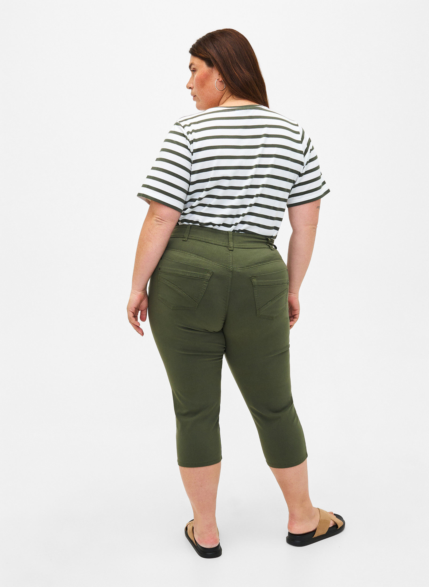 Zizzifashion Tight fit Capri pants in a viscose blend, Thyme, Model image number 1