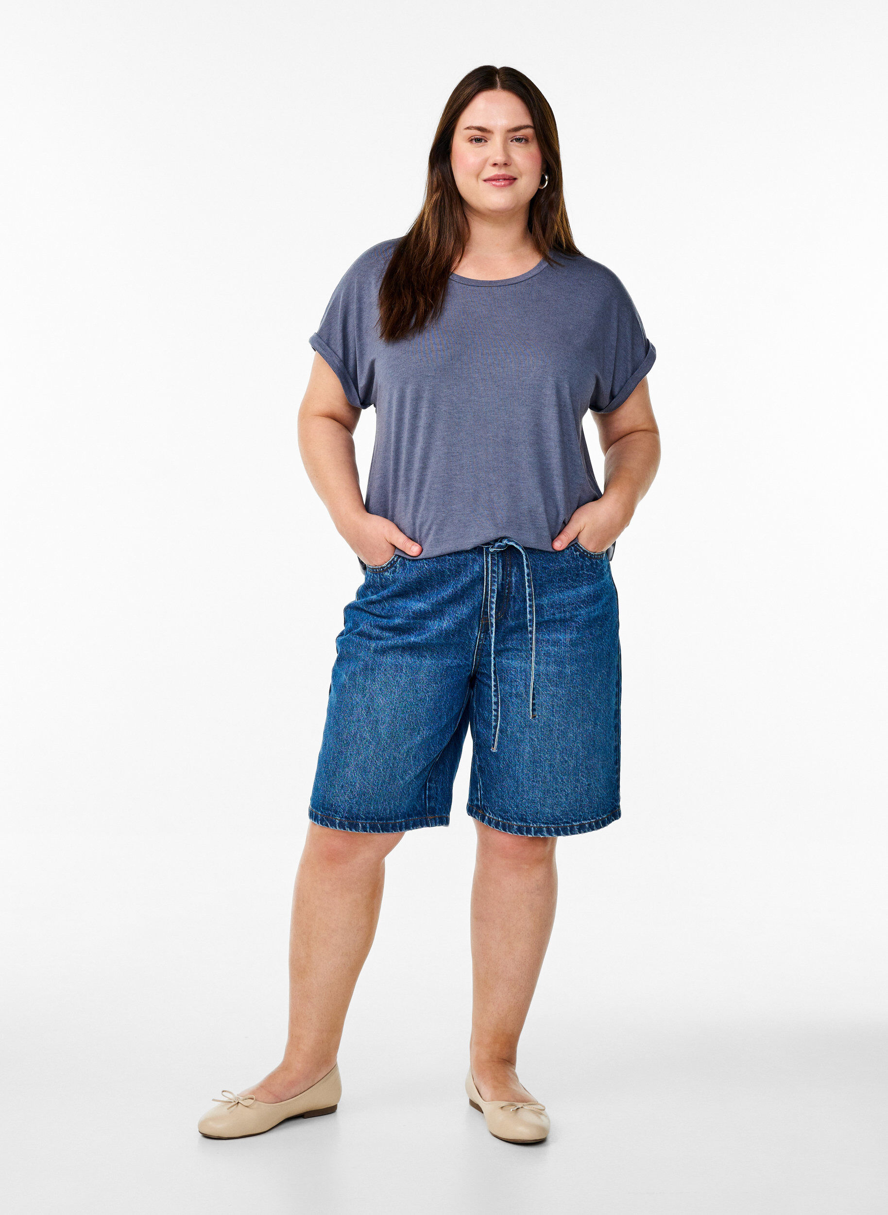 Zizzifashion Loose t-shirt with round neck, Blue, Model image number 1