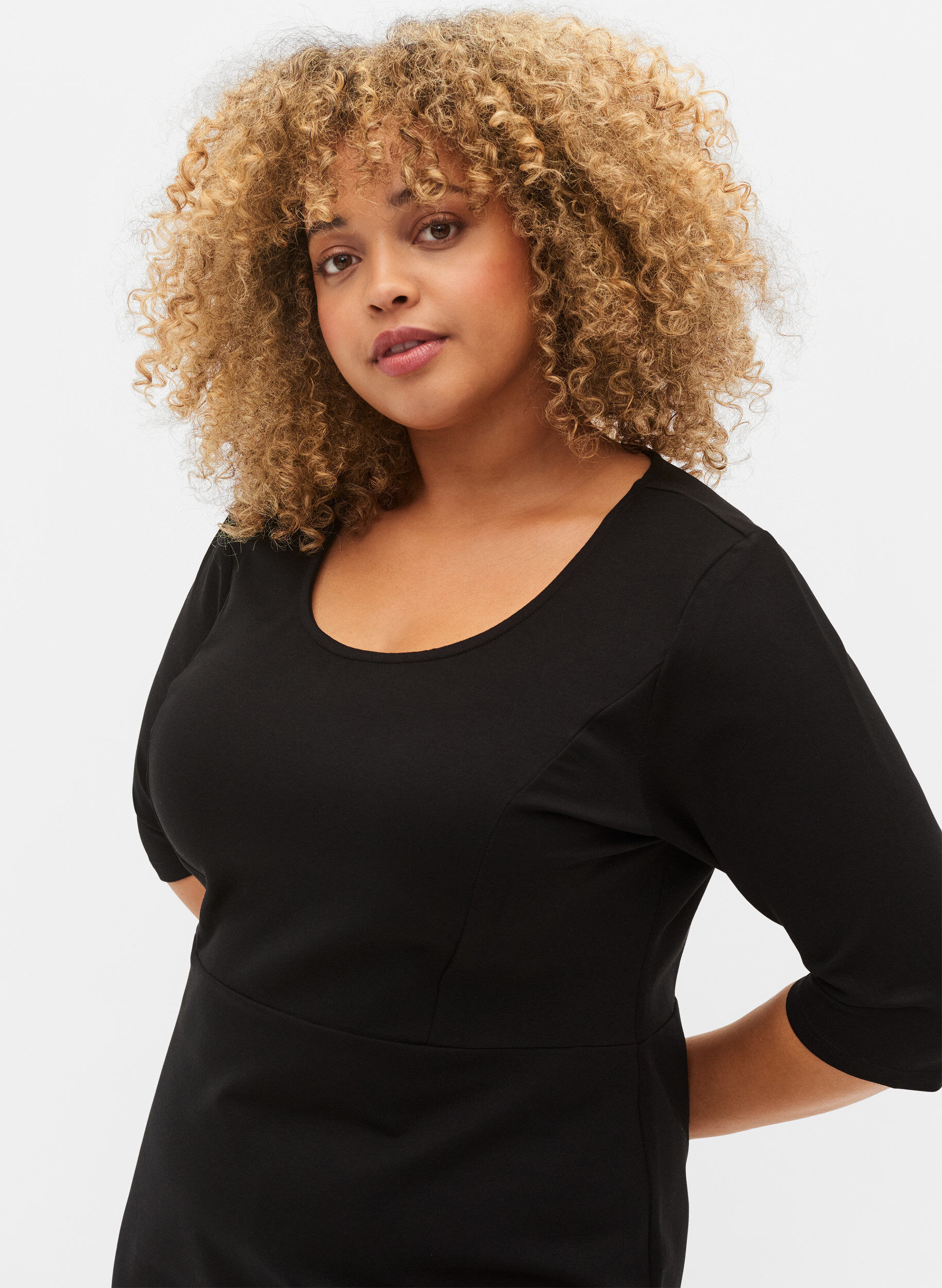 Zizzifashion Monochrome dress with 3/4 sleeves and slit, Black, Model image number 2