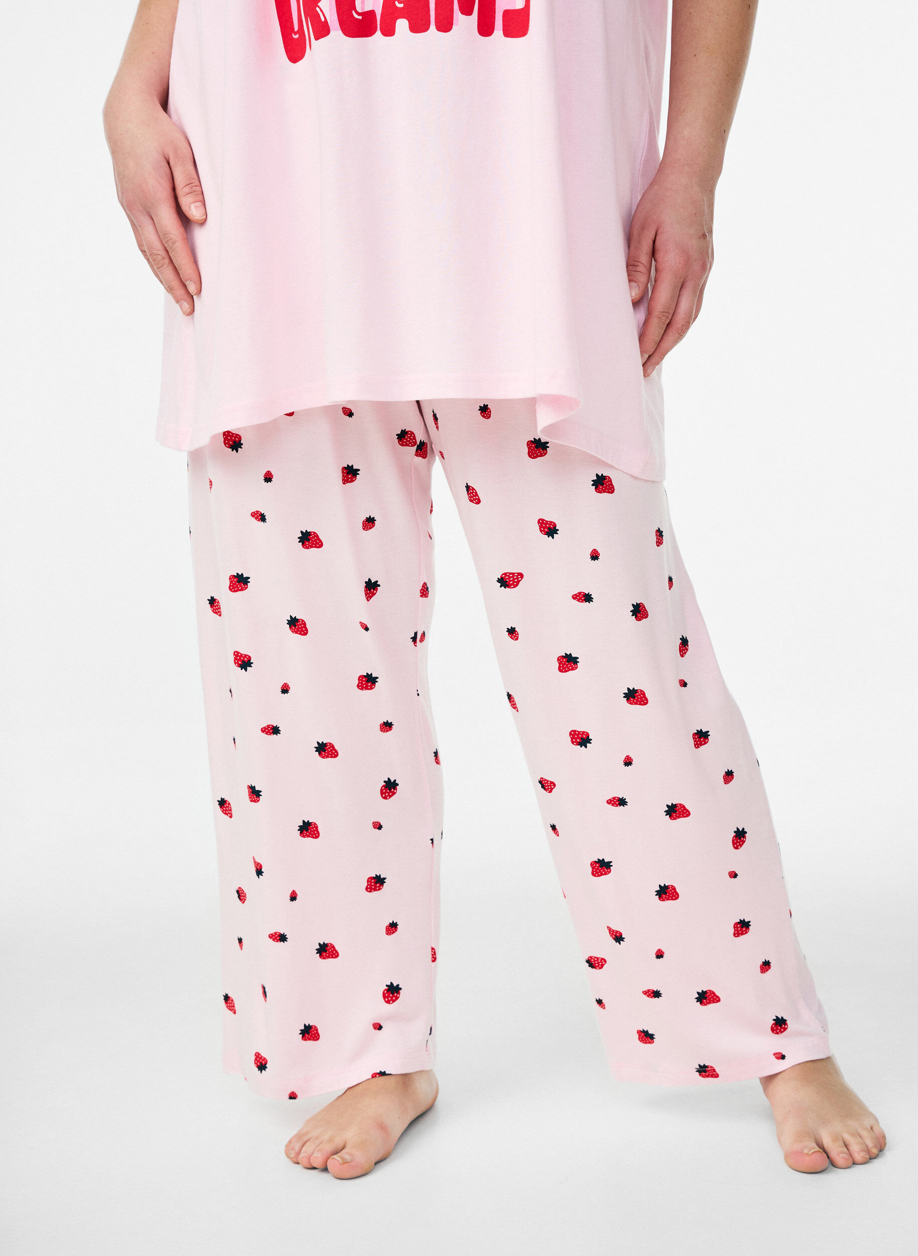 Zizzifashion Pyjama trousers in soft jersey with high waist and fruit print, Rose, Model image number 2