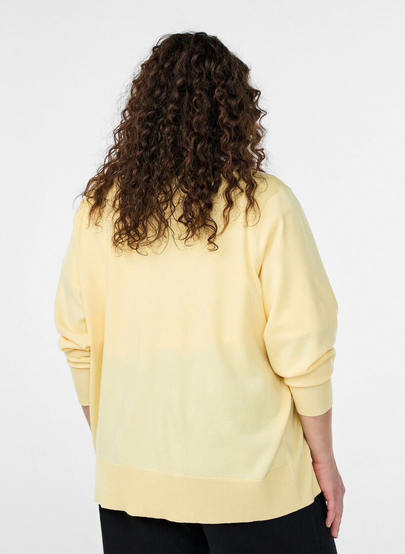 FLASH - Fine-knit cardigan with round neck, Yellow, Model image number 2