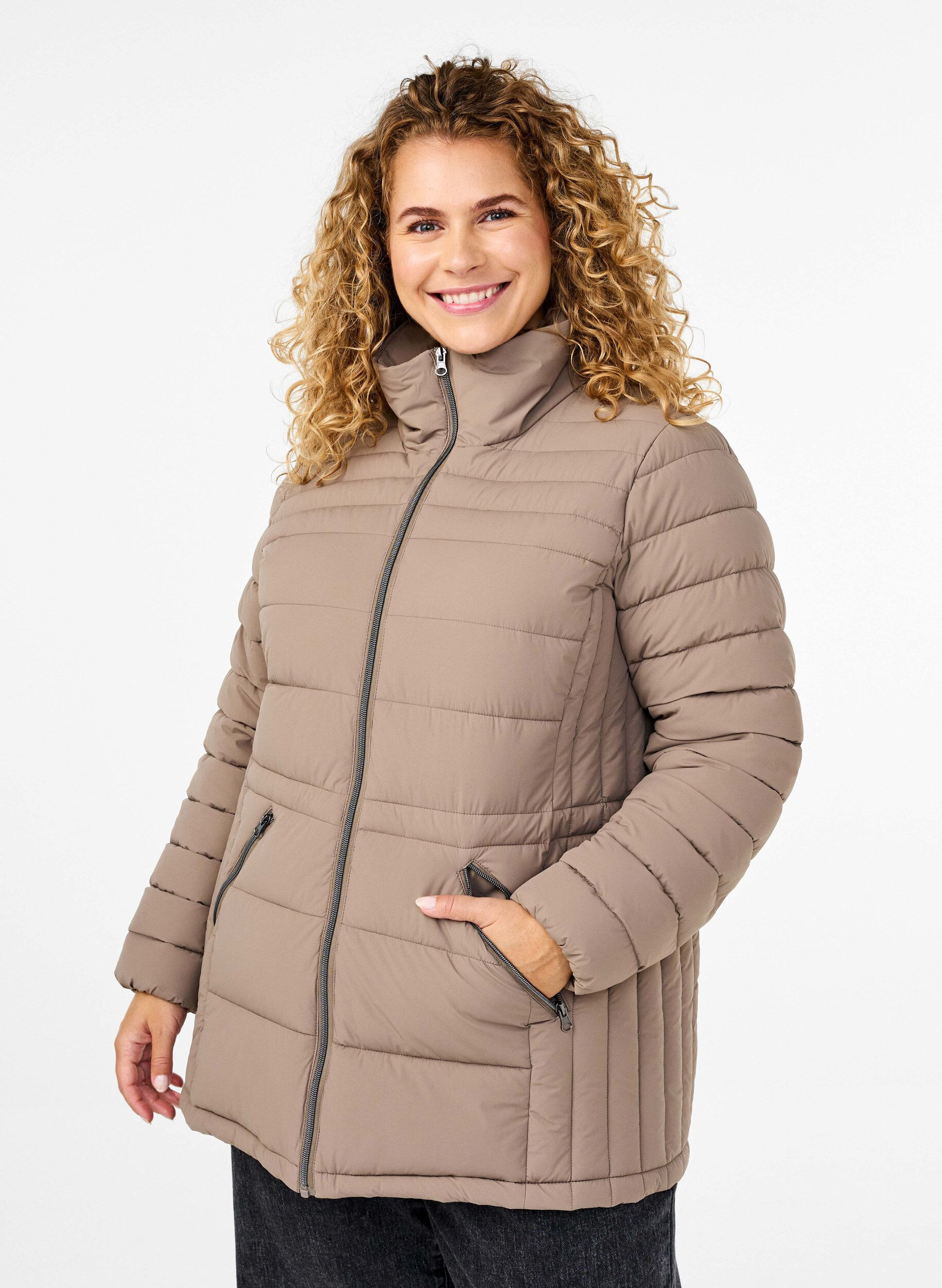 Short puffer jacket with pockets, Beige, Model