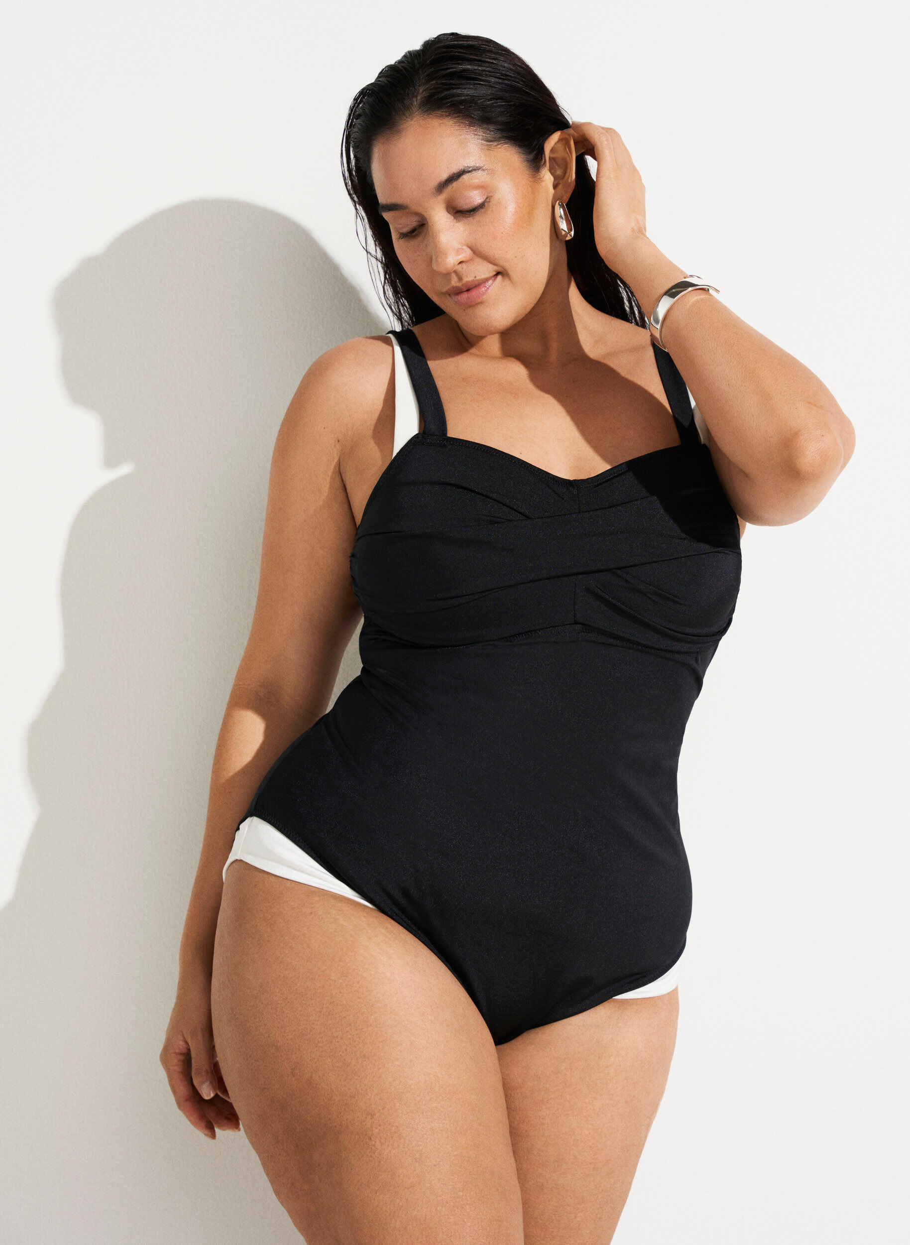 Swimsuit with padding and contrast detailing