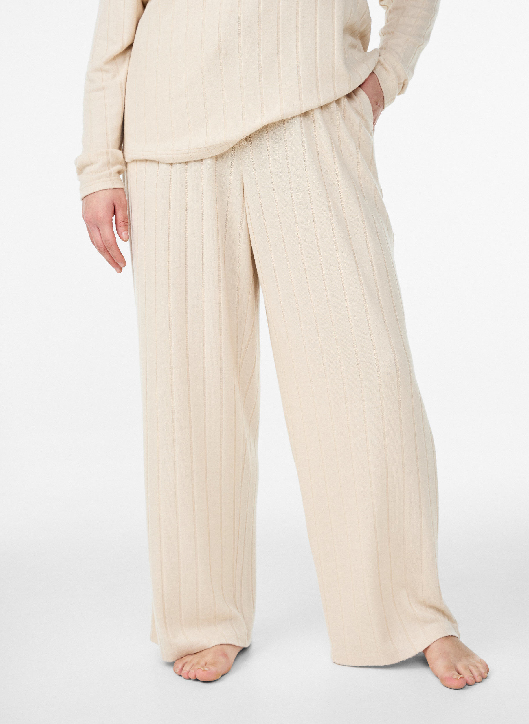 Zizzifashion Ribbed jersey lounge trousers with a high waist, Beige, Model image number 2