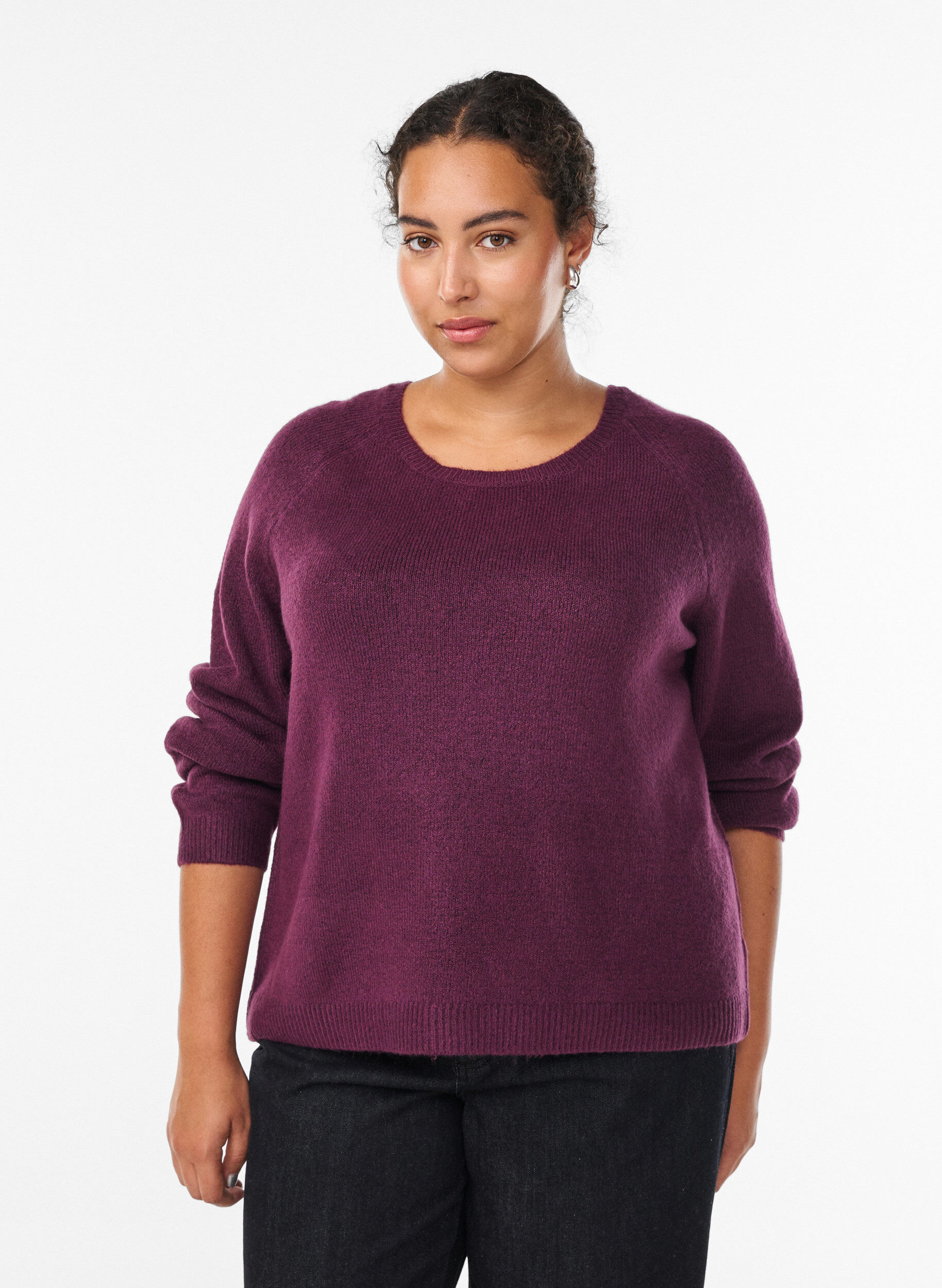 Soft knit with a round neck, Purple, Model