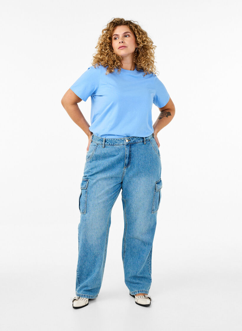 Basic cotton T-shirt with round neck, Light Blue, Model image number 1