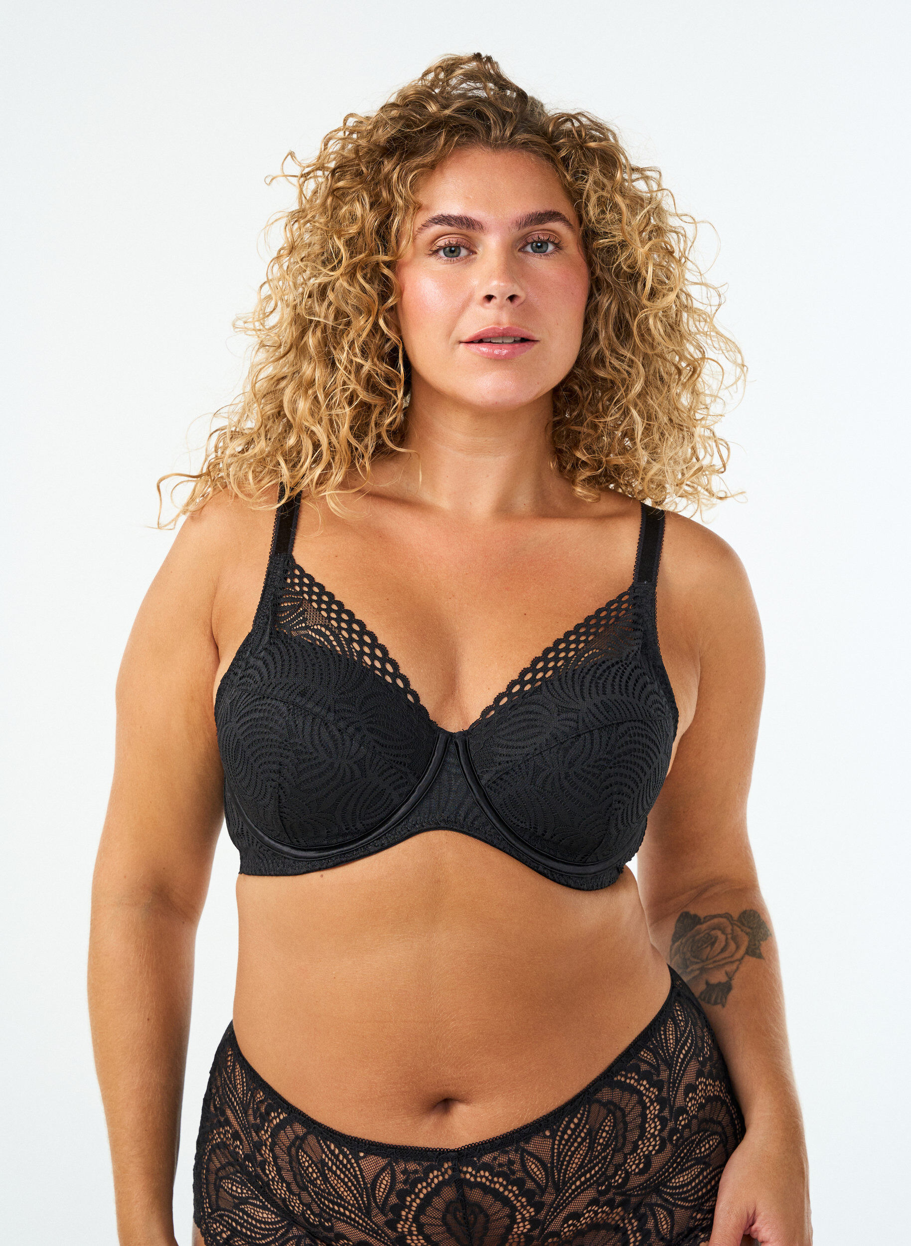 ZizzifashionLace bra with padded cups, Black, Model image number 0