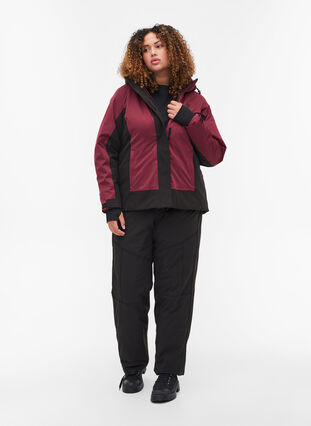 Ski jacket with removable hood and adjustable bottom hem, Burgundy Comb, Model image number 3