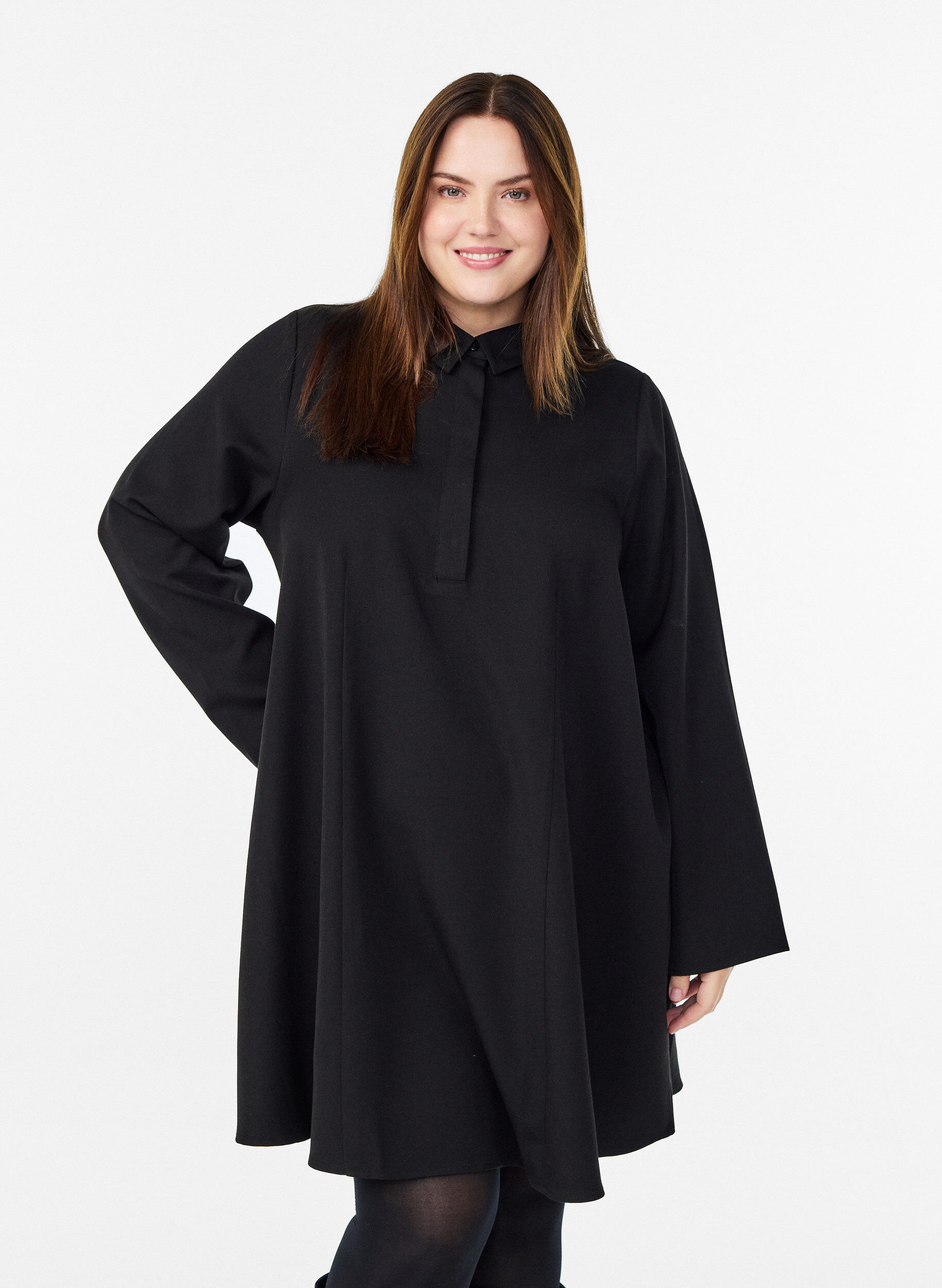 Short A-line dress with long sleeves, Black, Model
