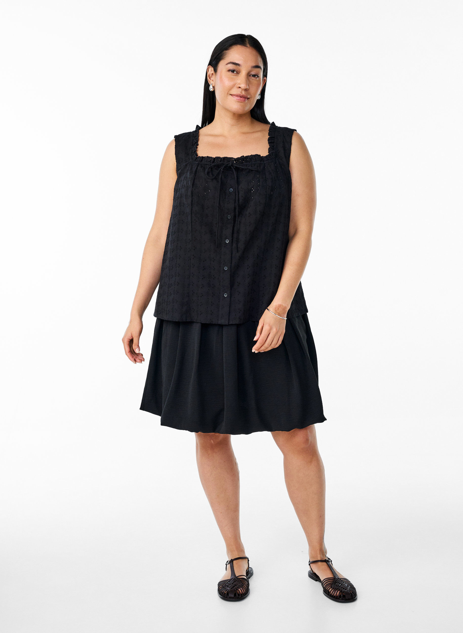 Zizzifashion Sleeveless blouse with broderie anglaise and ruffles, Black, Model image number 1