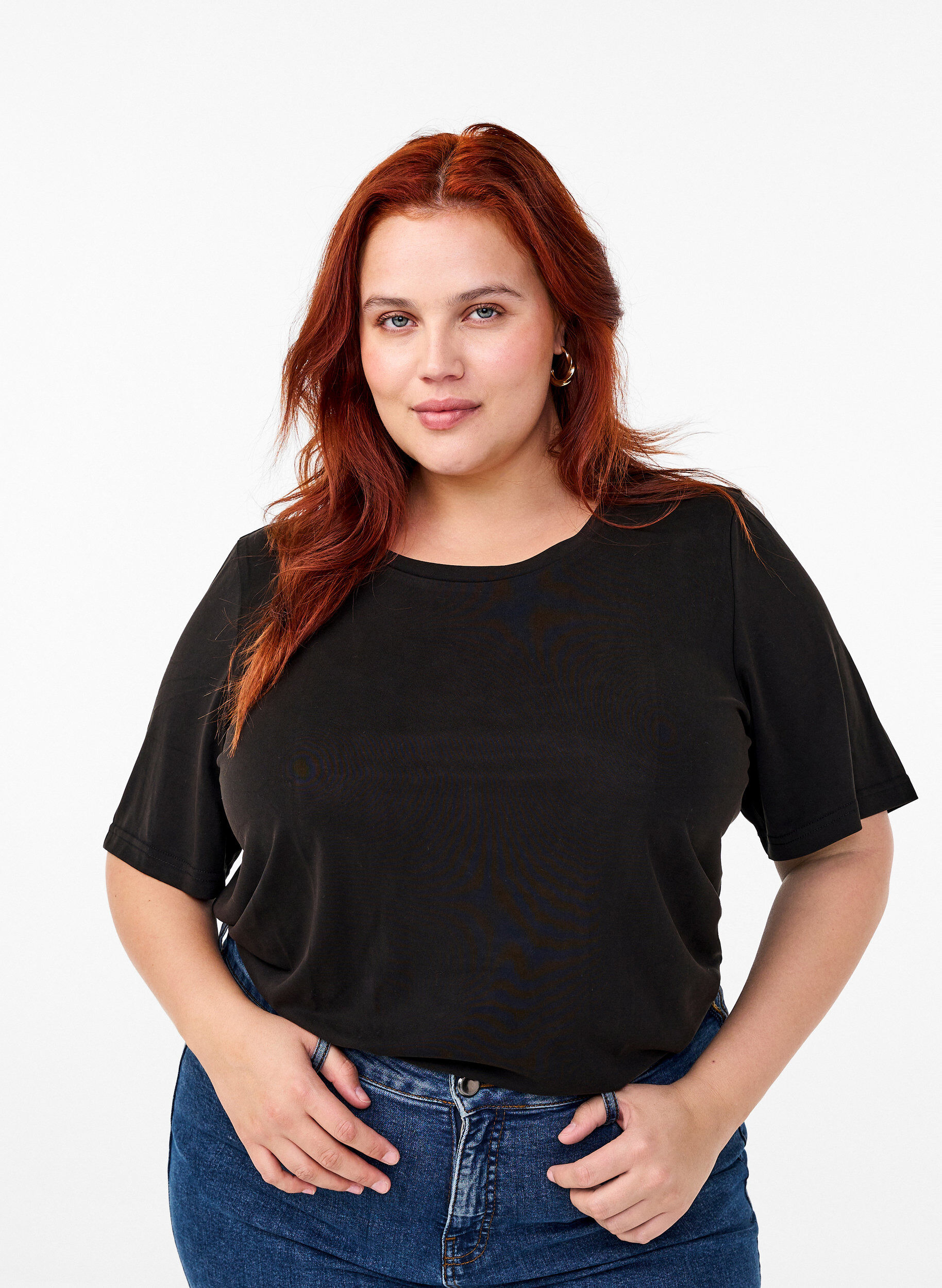 T-shirt with TENCEL&trade; Modal and round neck, Black, Model