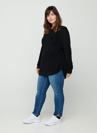 Knitted blouse with a round neckline, Black, Model image number 2