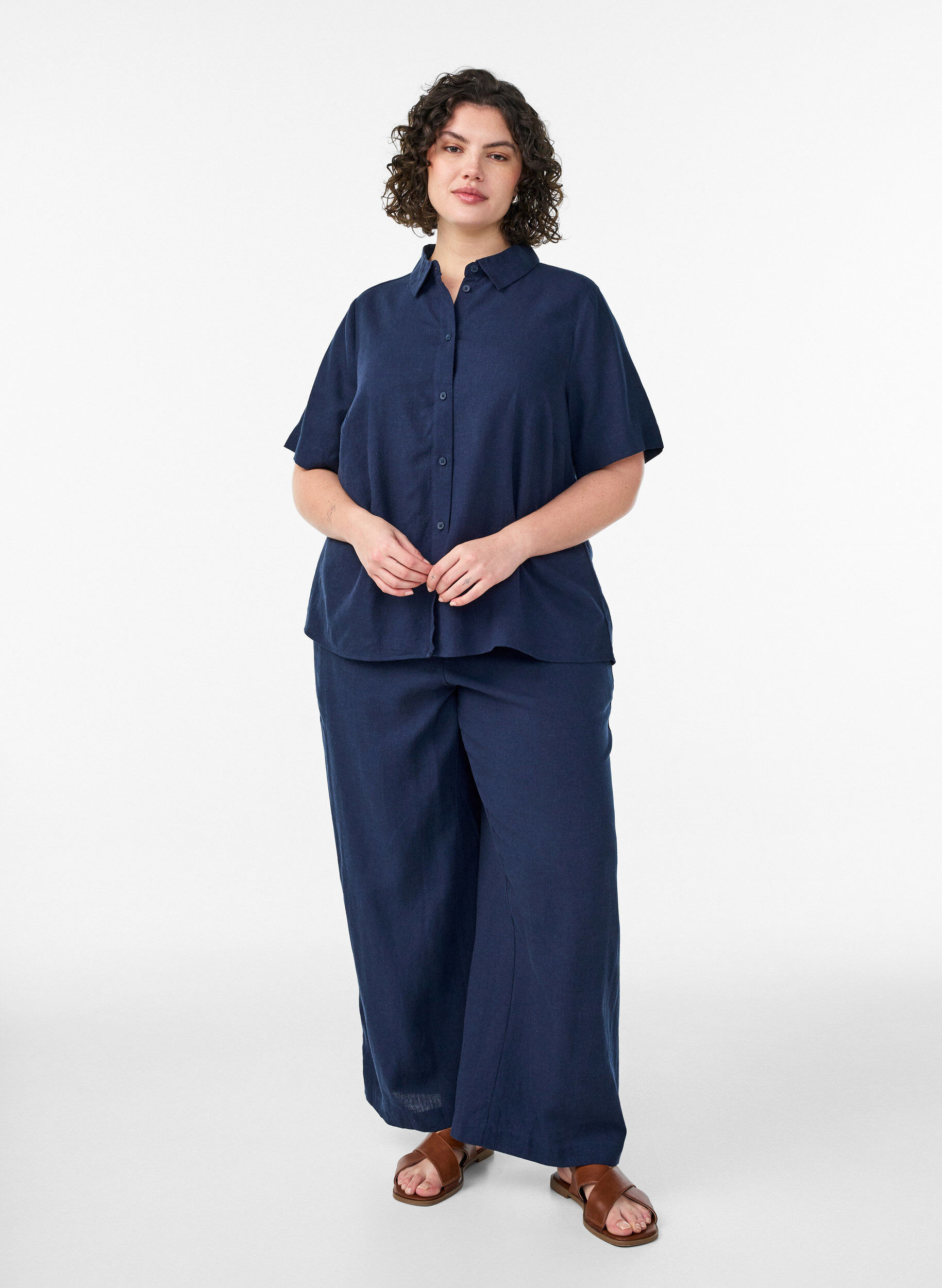 Wide-leg linen and viscose trousers, Blue, Model