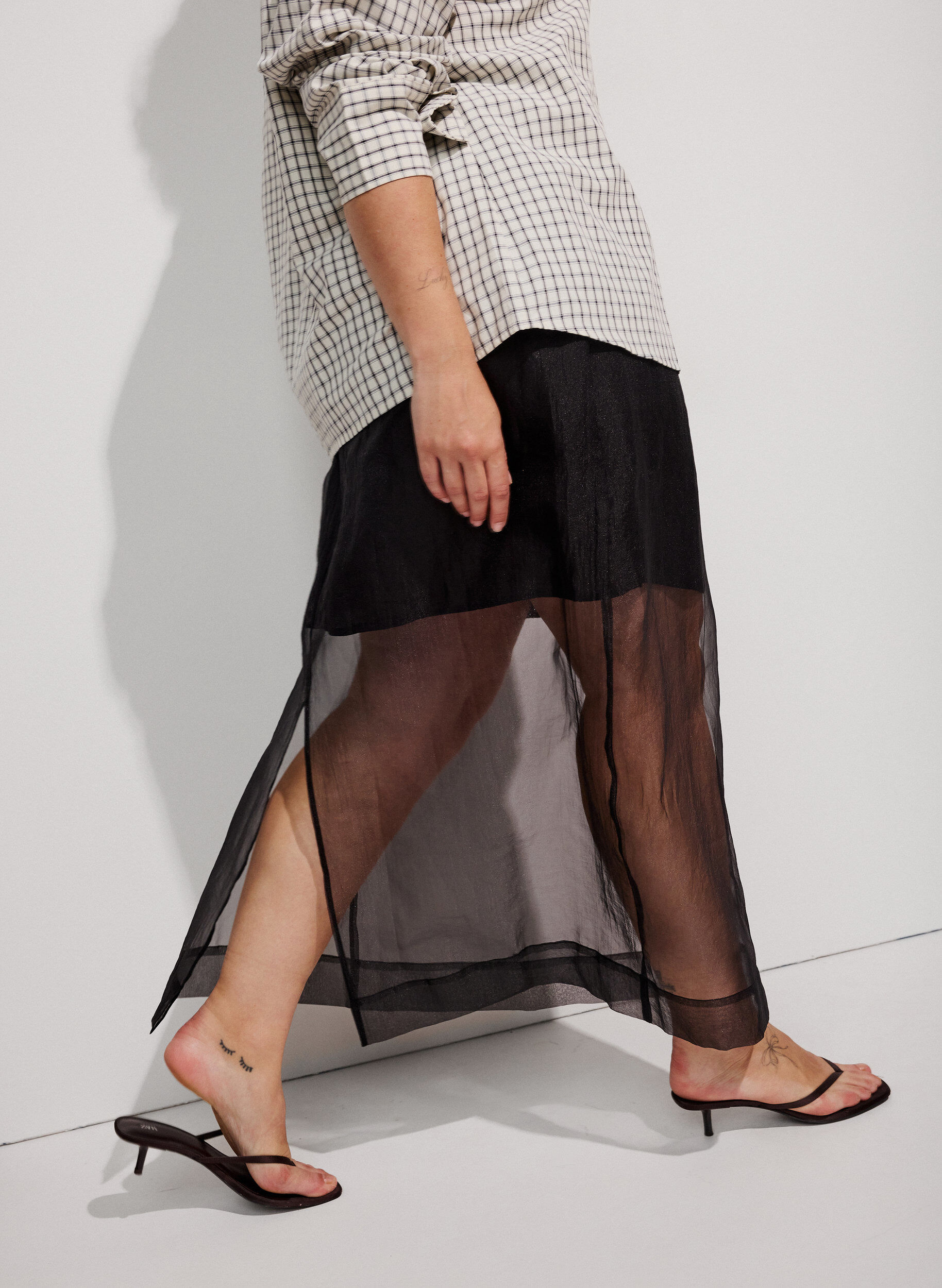 Long organza-look skirt, Black, Model