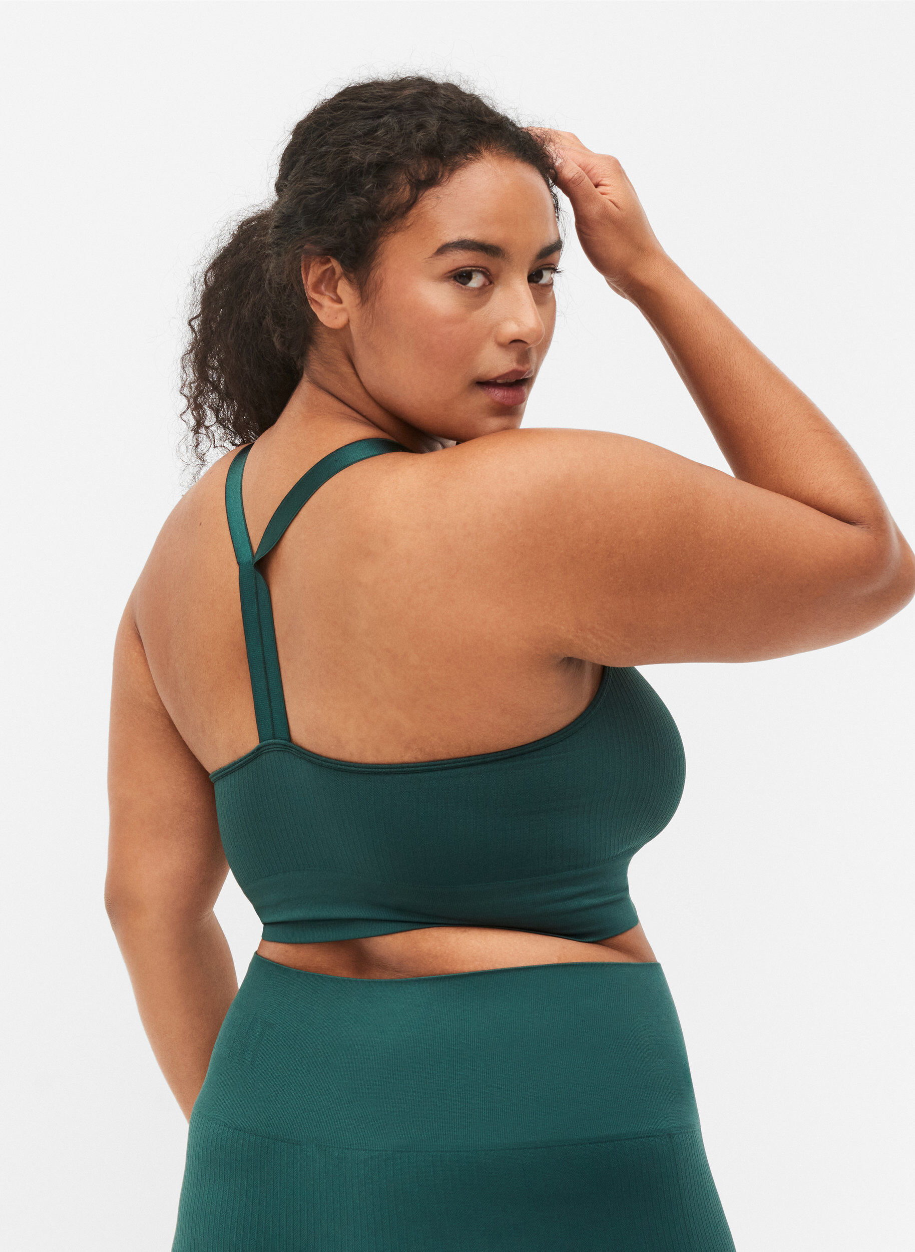 Zizzifashion Seamless sports bra in ribbed material, Pine Grove, Model image number 1