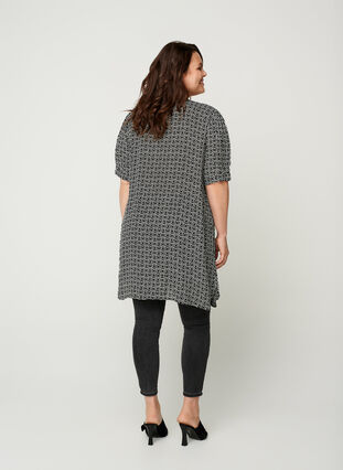 Short-sleeved viscose tunic with a graphic print, Graphic AOP, Model image number 1