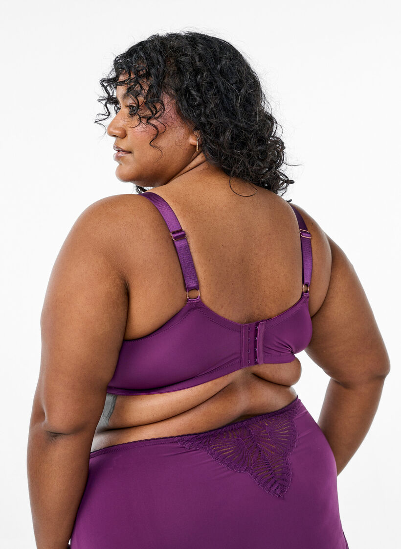 Padded bra with a lace detail, Dark Bordeaux, Model image number 2