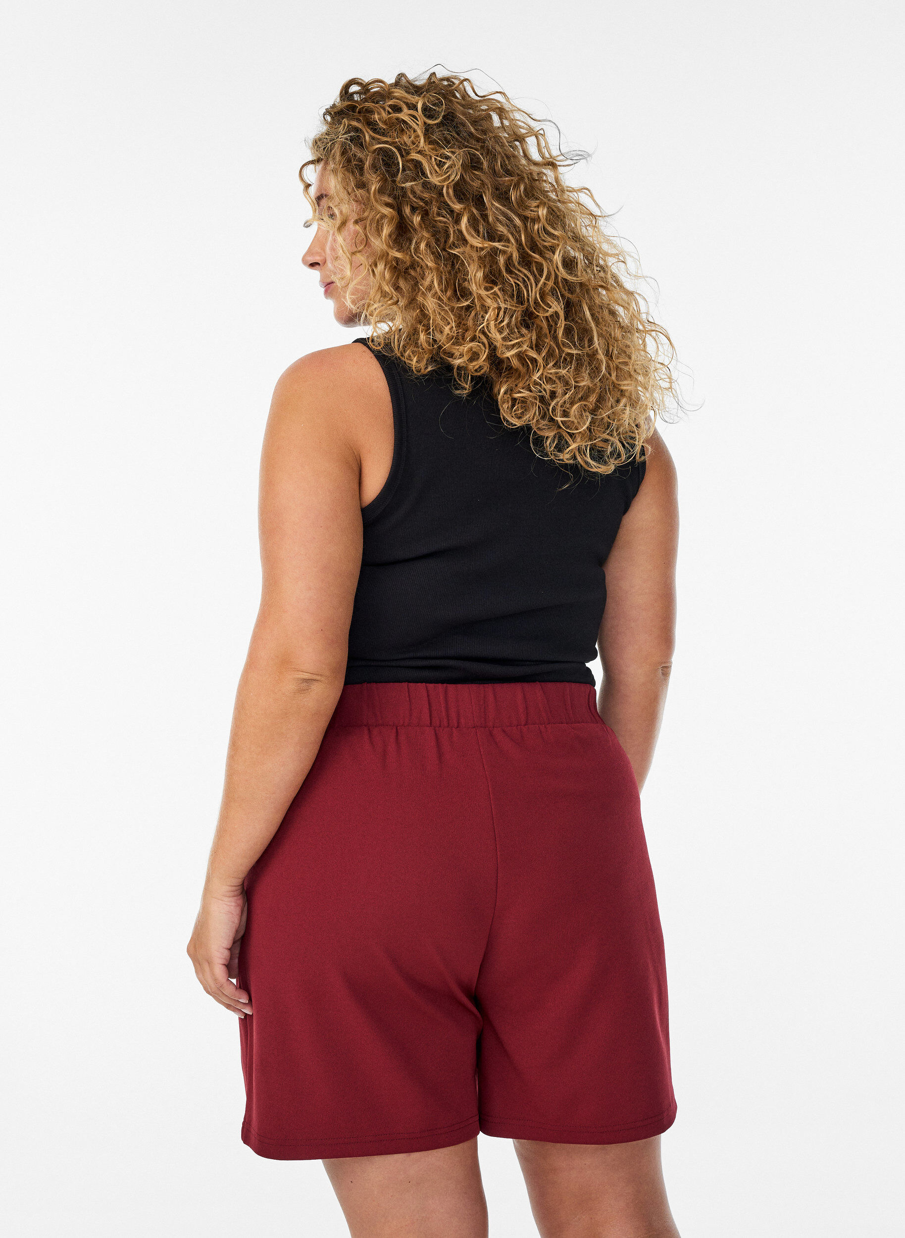 Zizzifashion Loose shorts with pockets, Dark Bordeaux, Model image number 2