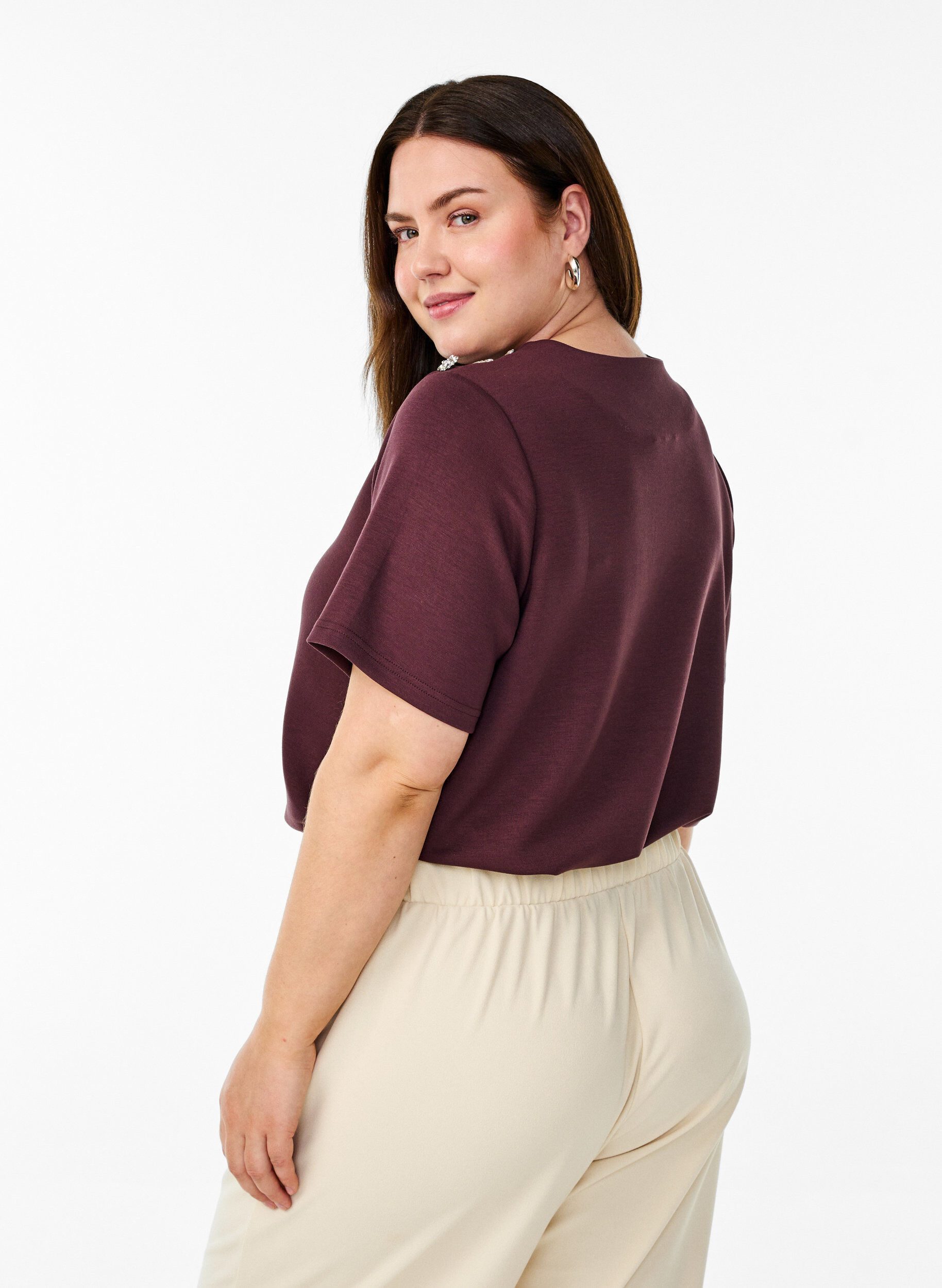 Zizzifashion Short sleeve blouse with a button detail, Dark Bordeaux, Model image number 2