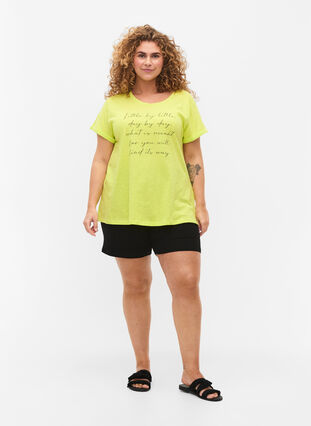 Printed T-shirt in organic cotton, Wild Lime w. Navy, Model image number 2