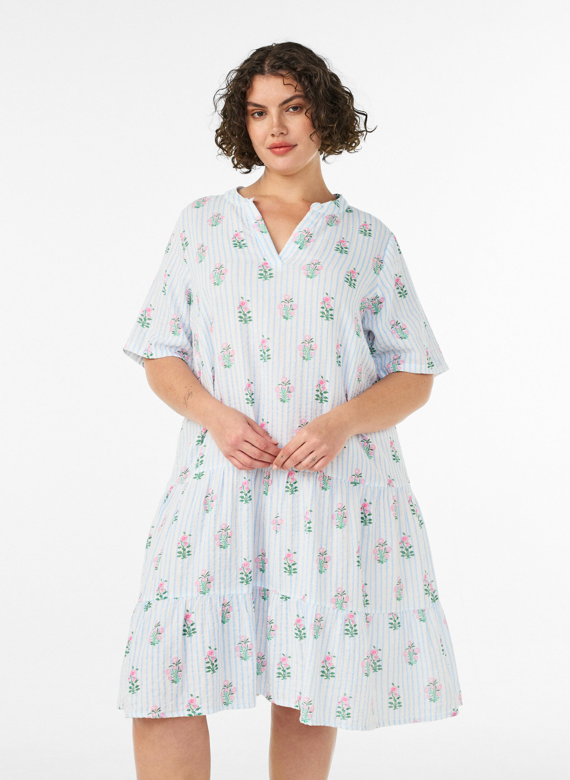 Short A-line dress in cotton muslin, Vanilla, Model