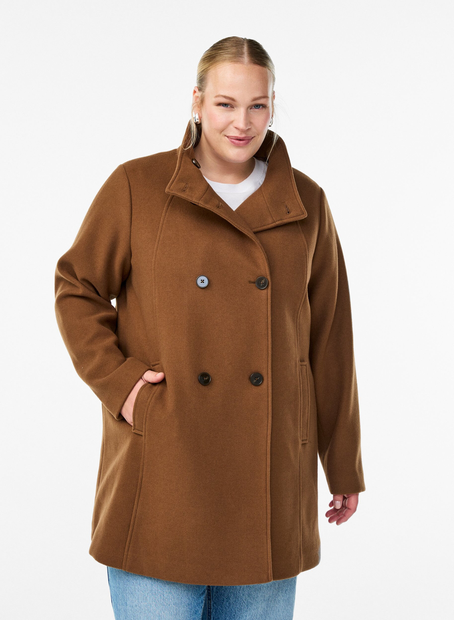 Short coat with A-line shape, Brown, Model