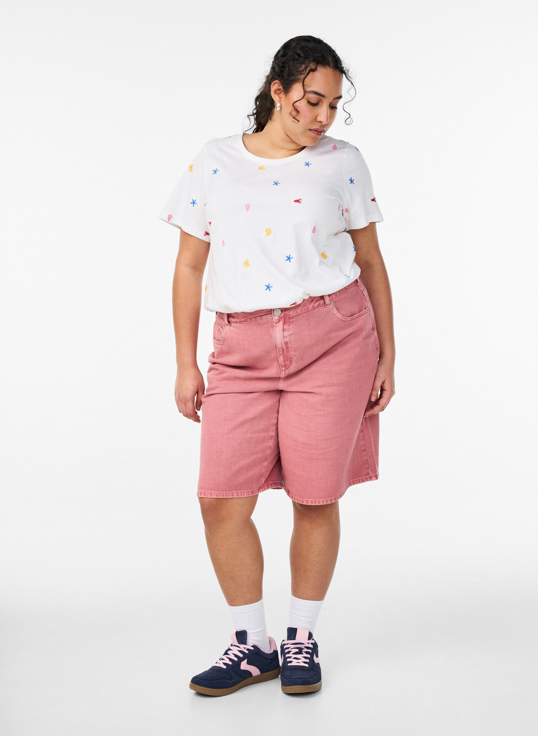 Zizzifashion T-shirt in organic cotton with embroidered motifs, White, Model image number 1