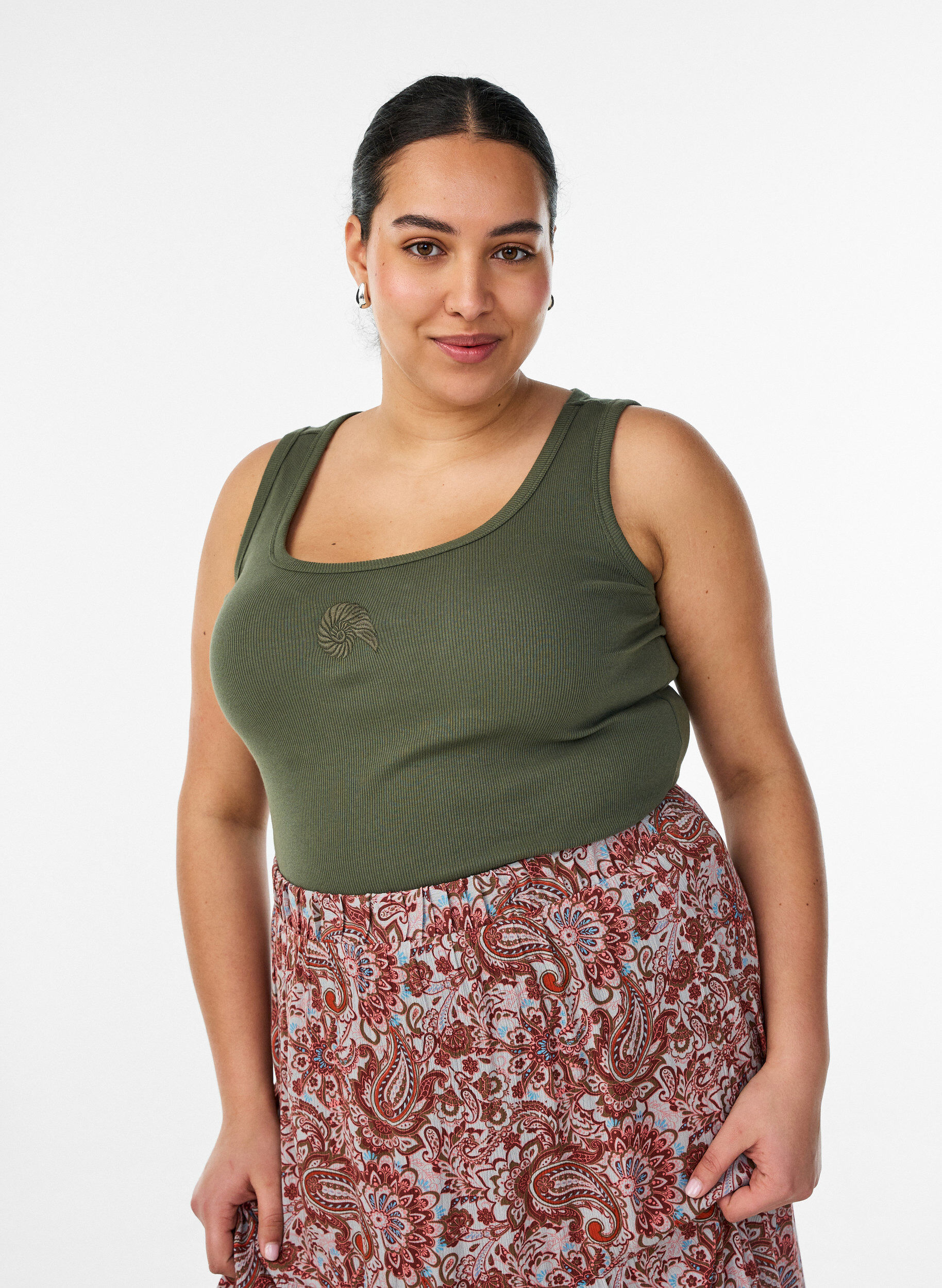 Fitted top with motif, Green, Model