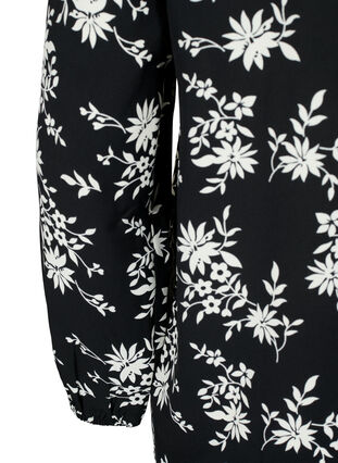 Blouse with puff sleeves, Black Flower AOP, Packshot image number 3