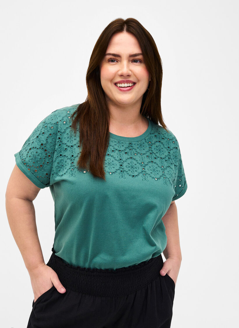 Organic cotton T-shirt with broderie anglaise, Sea Pine, Model image number 0