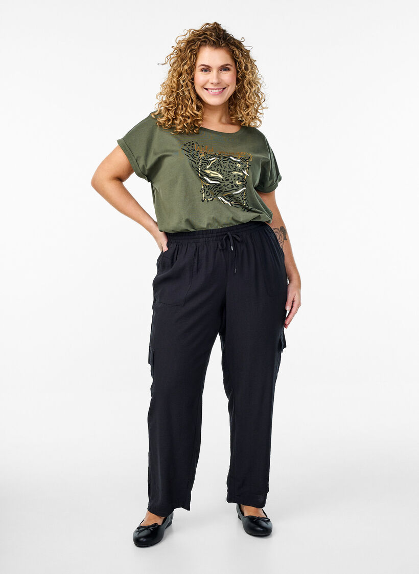 High-waisted cargo trousers, Black, Model image number 0