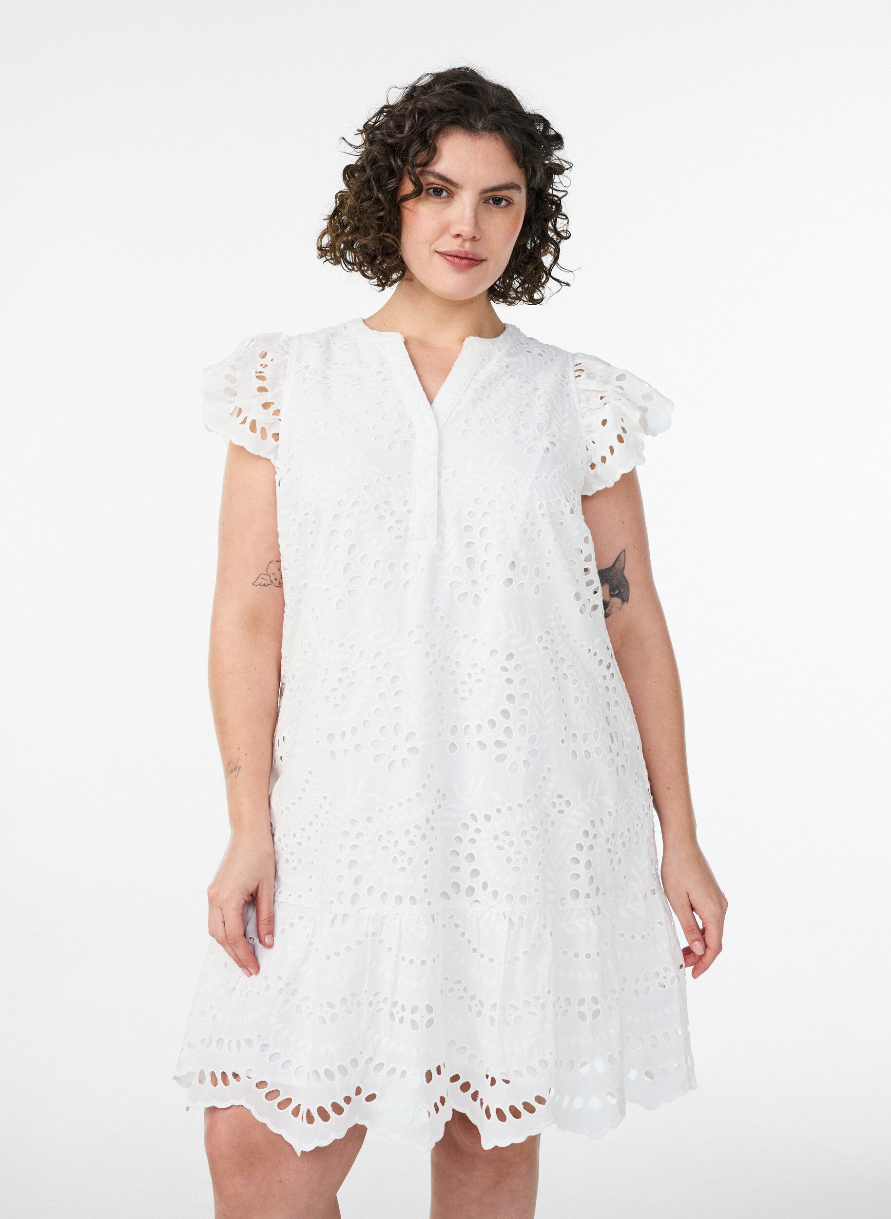 Zizzifashion Broderie anglaise dress with ruffle sleeves, White, Model image number 0