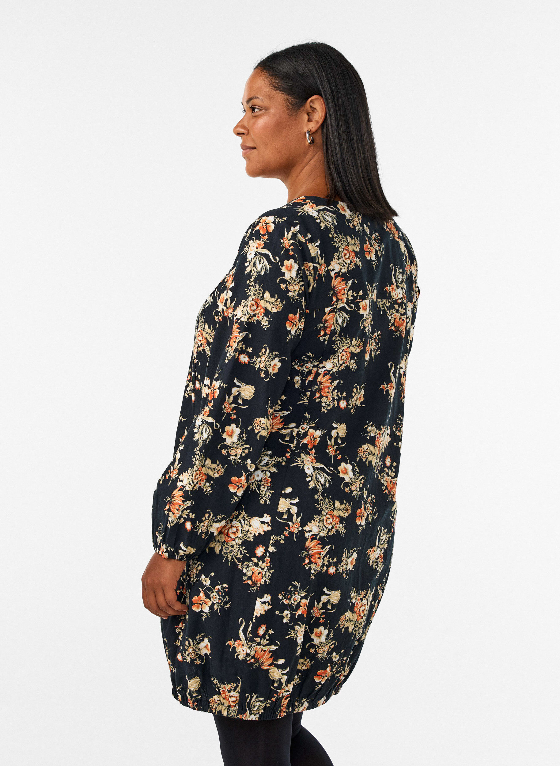 ZizzifashionShort cotton dress with an elasticated hem and long sleeves, Black, Model image number 2