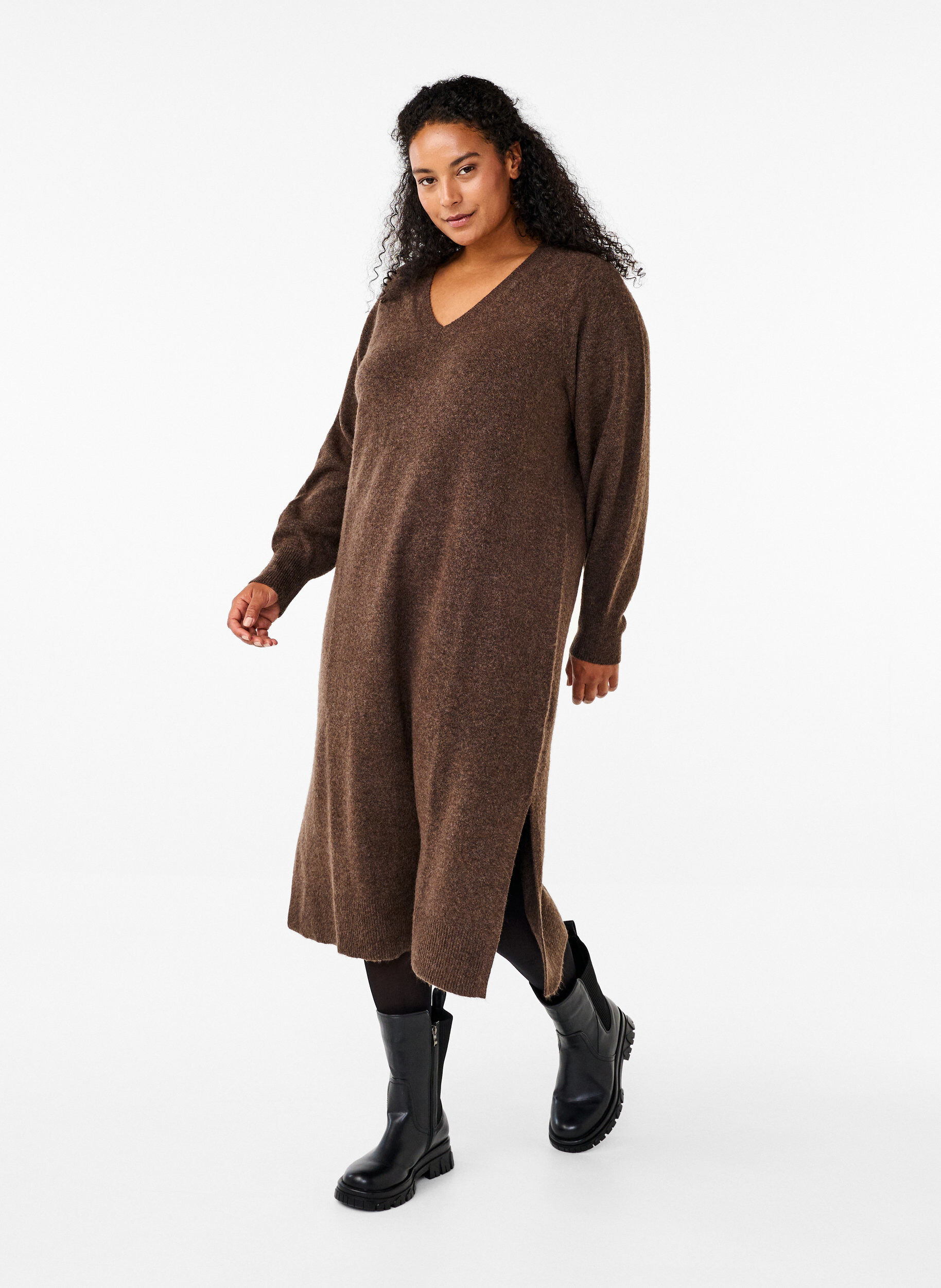Long-sleeved knitted dress with V-neck, Brown, Model