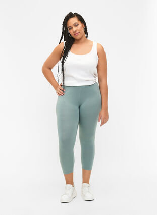Basic 3/4 leggings in viscose, Chinois Green, Model image number 2