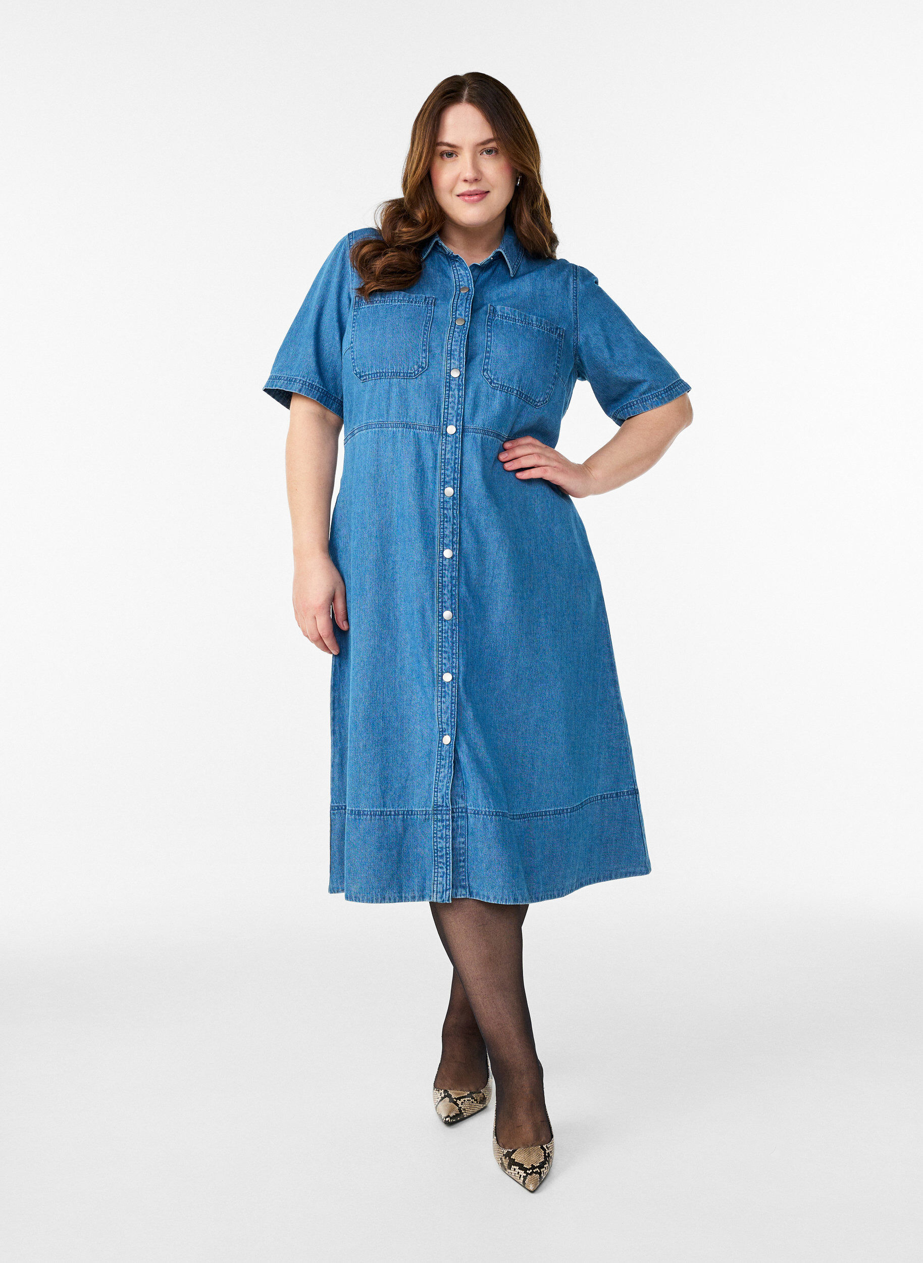 Zizzifashion Denim shirt dress with short sleeves, Light Blue, Model image number 0