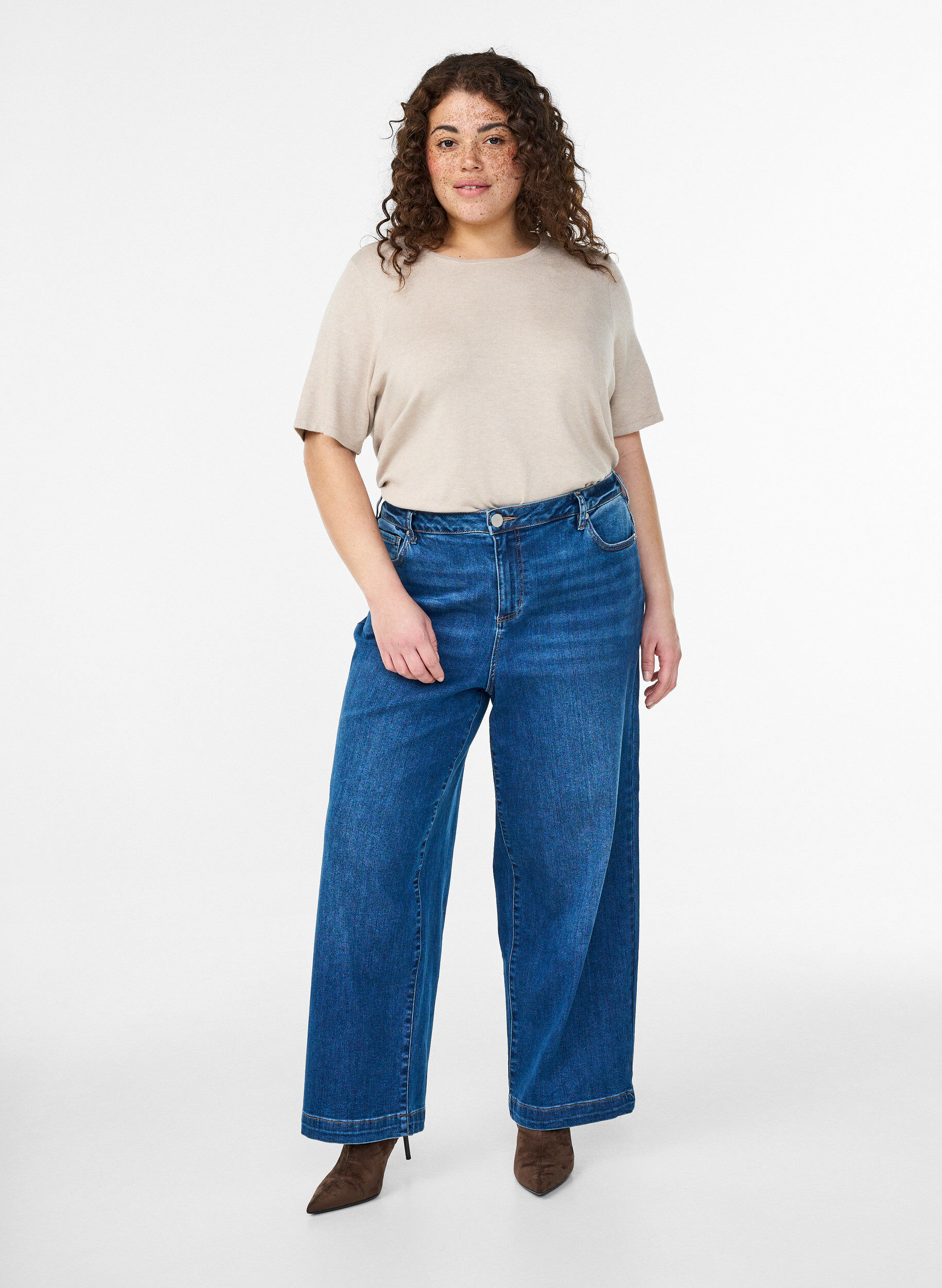 Zizzifashion Short-sleeved knit blouse in viscose, Beige, Model image number 1