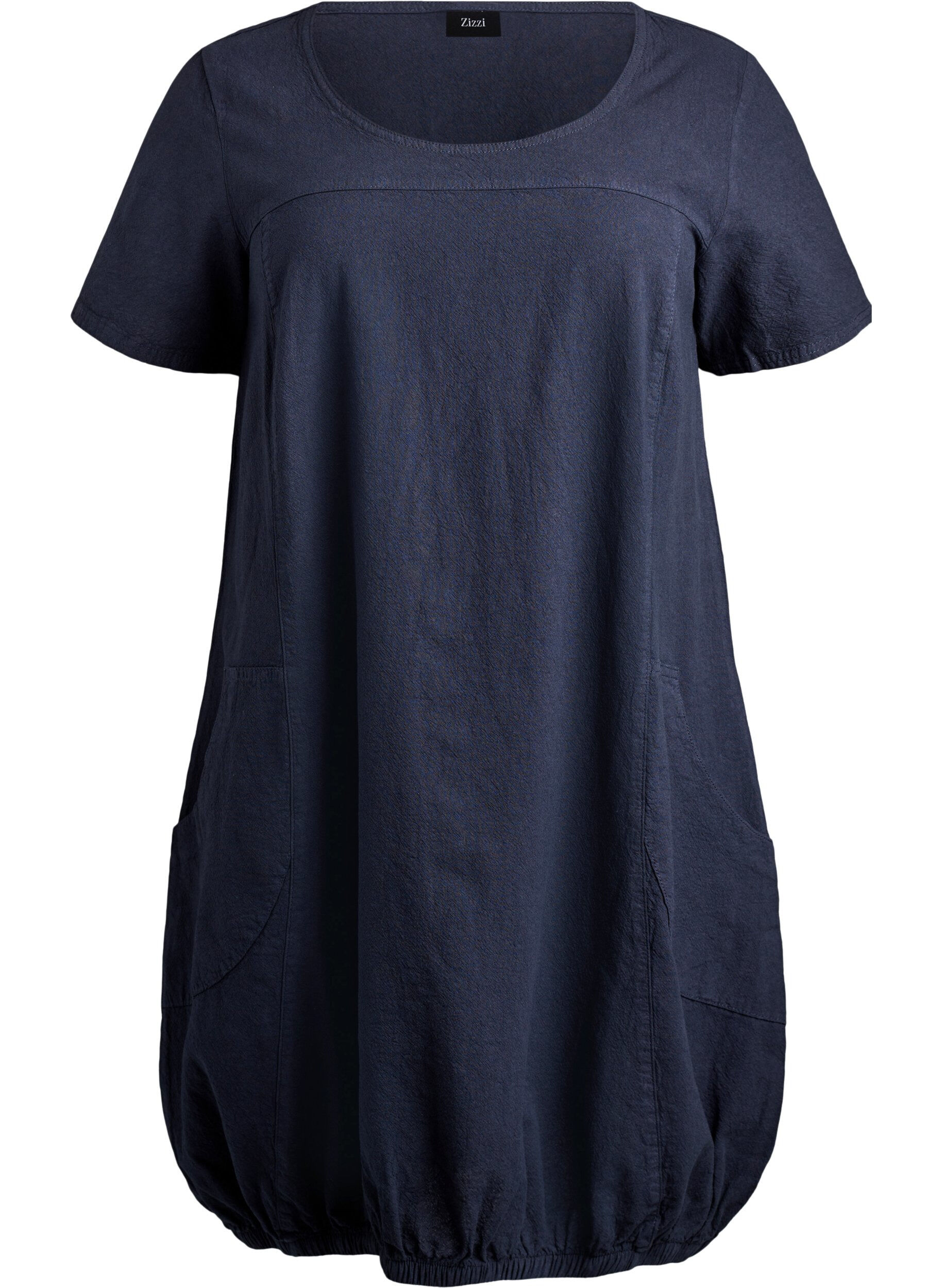 Short-sleeved cotton dress