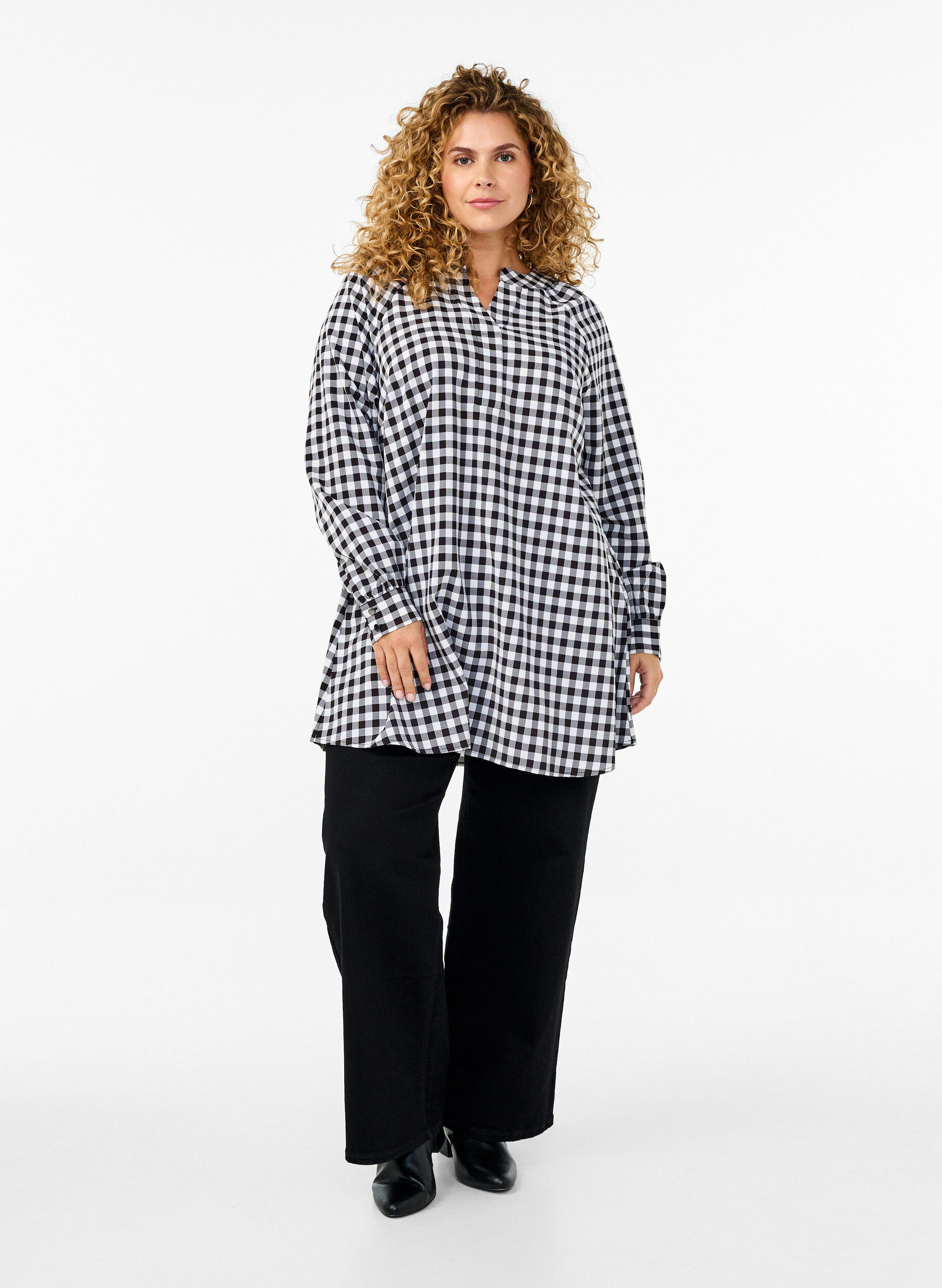 Zizzifashion Checked tunic with V-neck, Black/W. Gingham, Model image number 2
