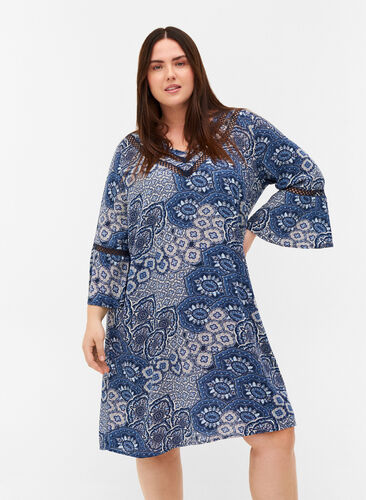 Viscose dress with 3/4 sleeves and print, Asian Blue print, Model image number 0