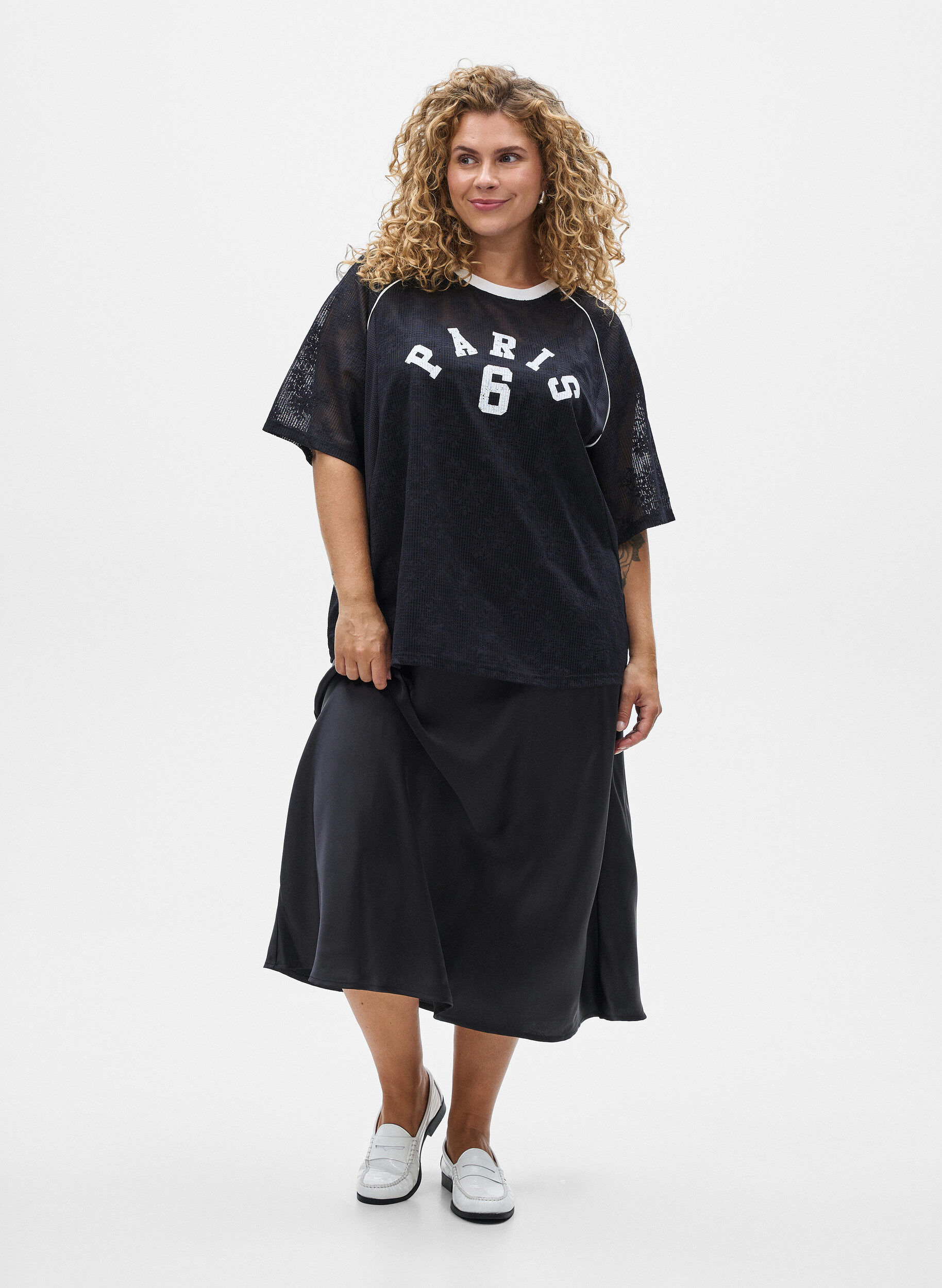 Zizzifashion Satin midi skirt, Black, Model image number 1