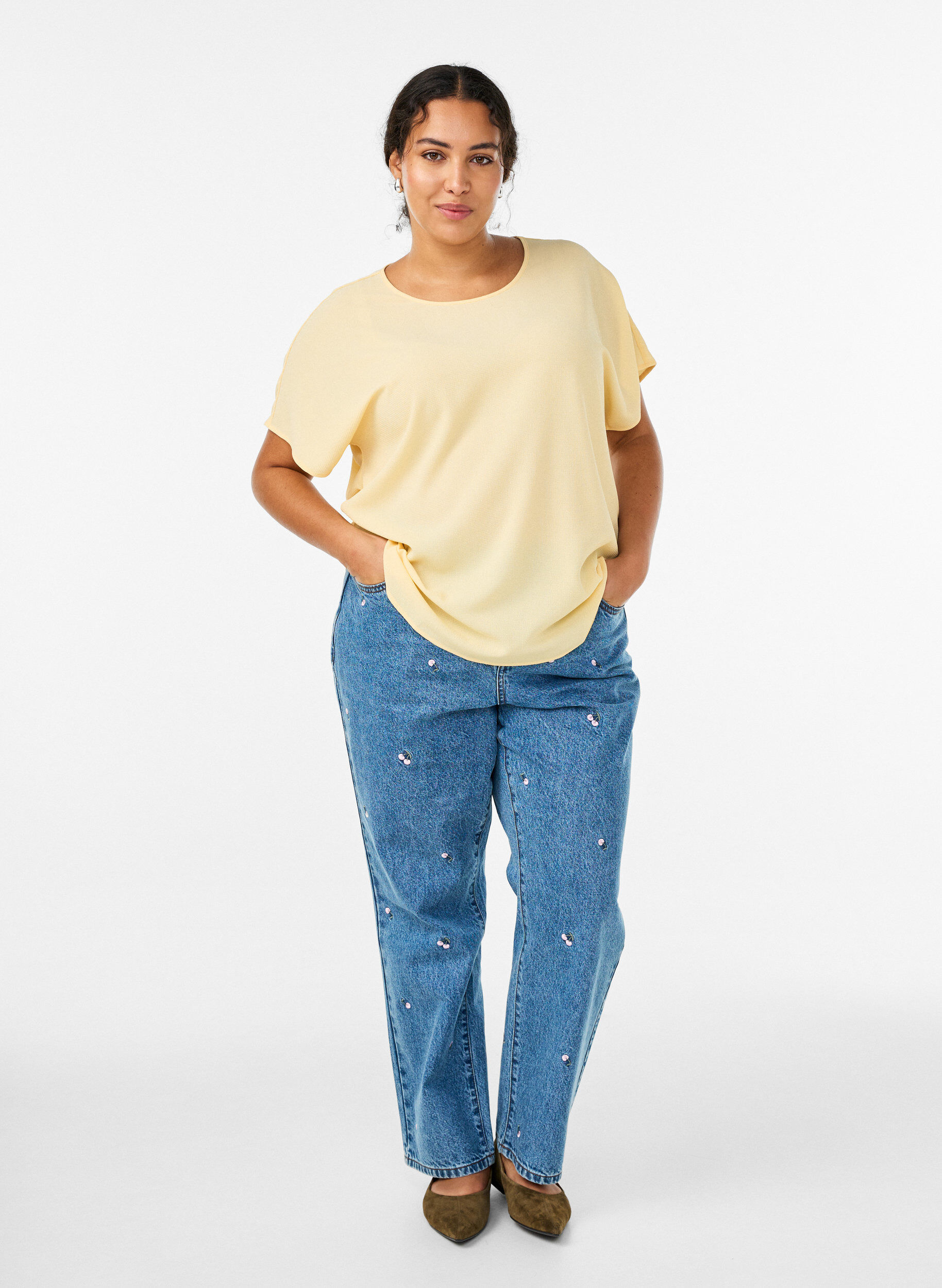 ZizzifashionBlouse with short sleeves and a round neckline, Yellow, Model image number 1