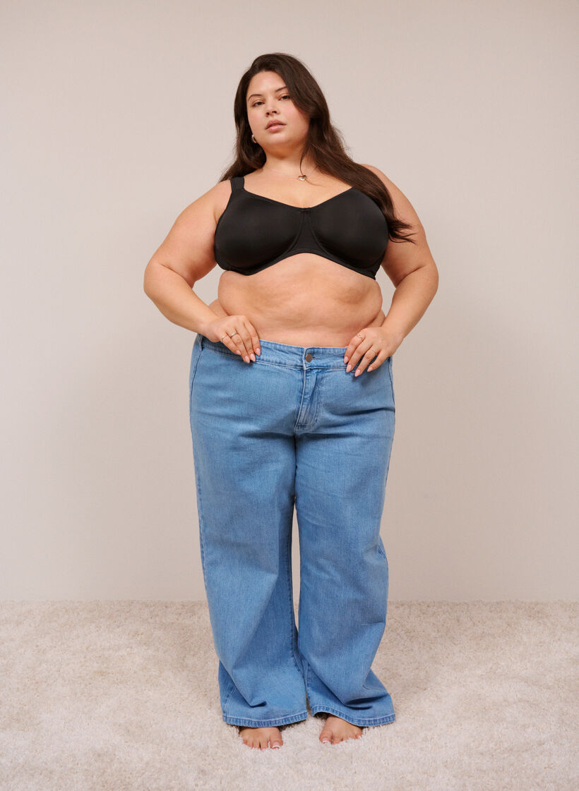 Comfort bra with underwire and moulded cups, Black, Image image number 0