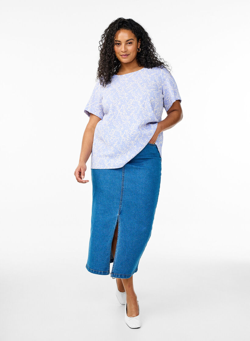Short-sleeved blouse with texture, Blue, Model image number 1