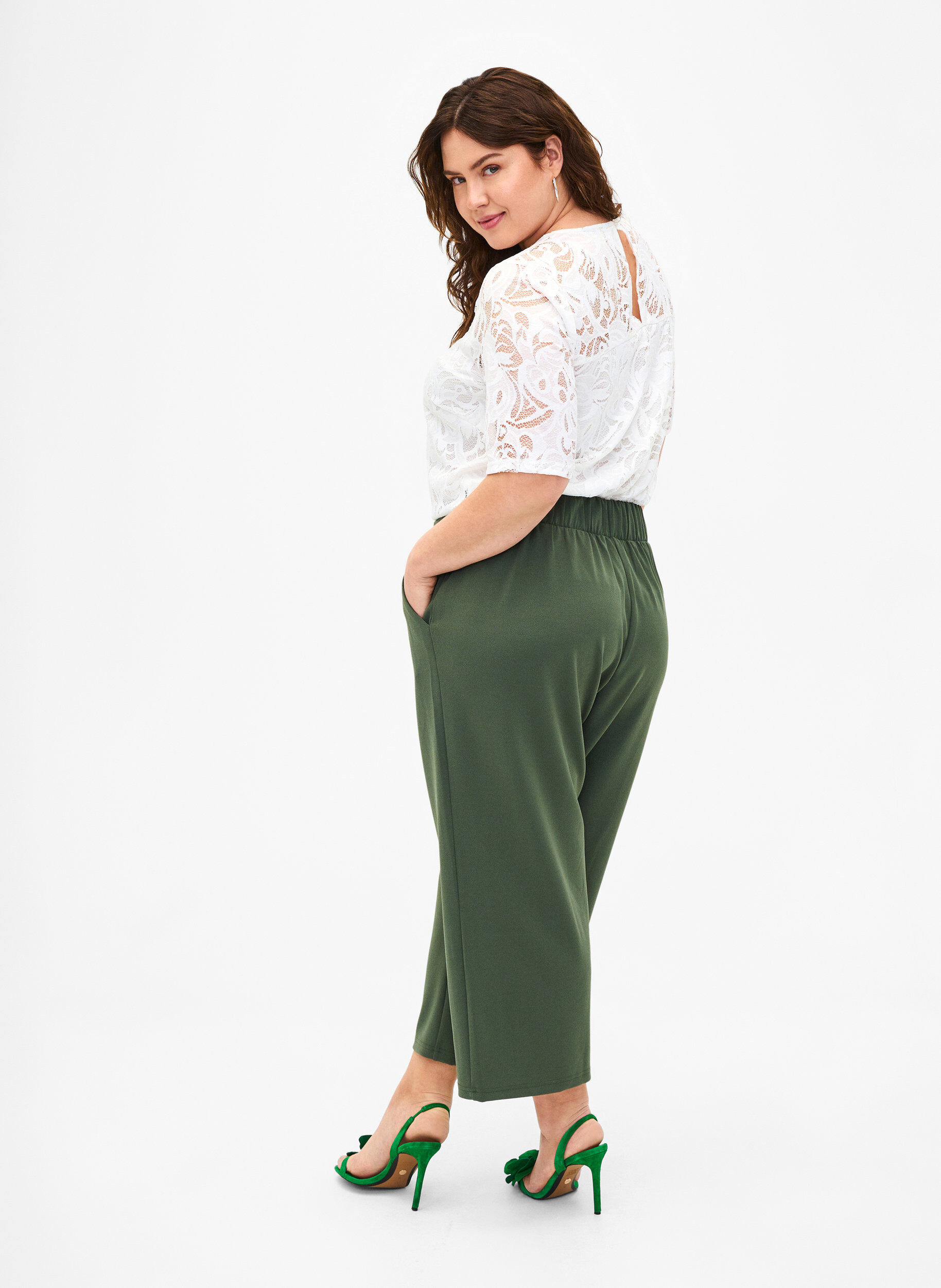 Zizzifashion Loose fit 7/8 trousers, Green, Model image number 1