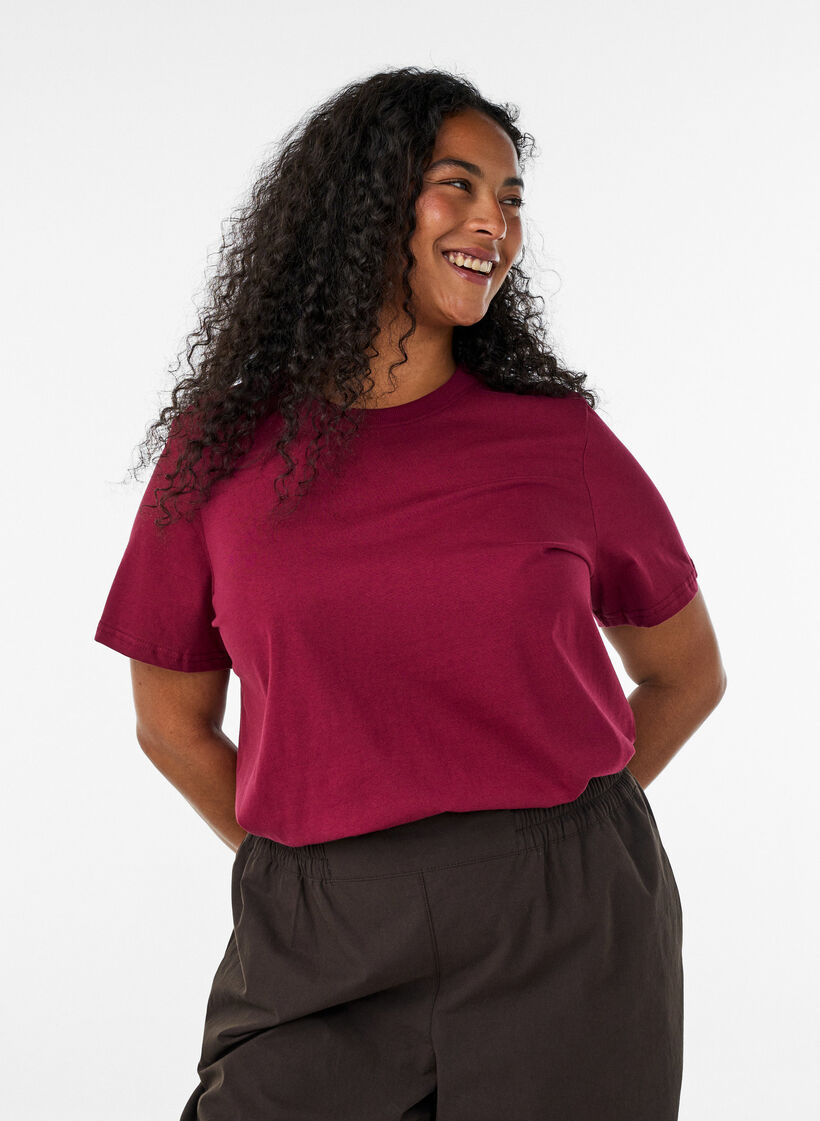 Basic cotton T-shirt with round neck, Red, Model image number 0