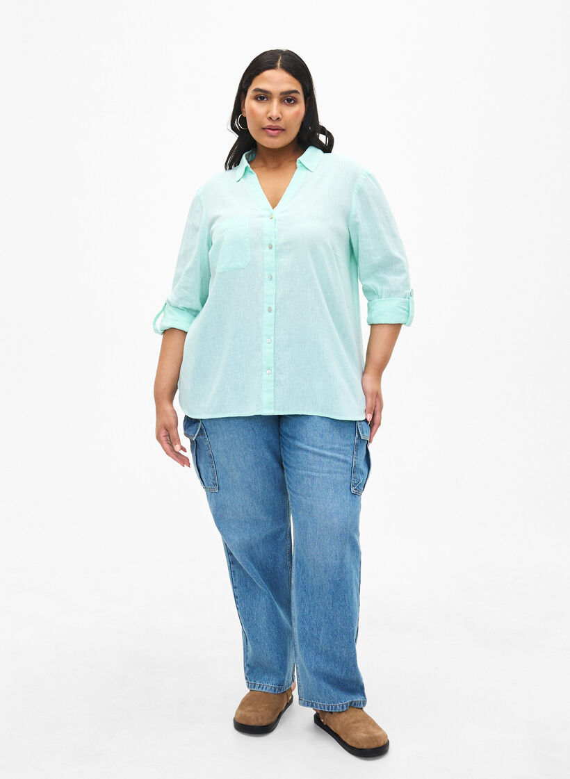 Shirt blouse with button closure in cotton-linen blend, Brook Green, Model image number 2